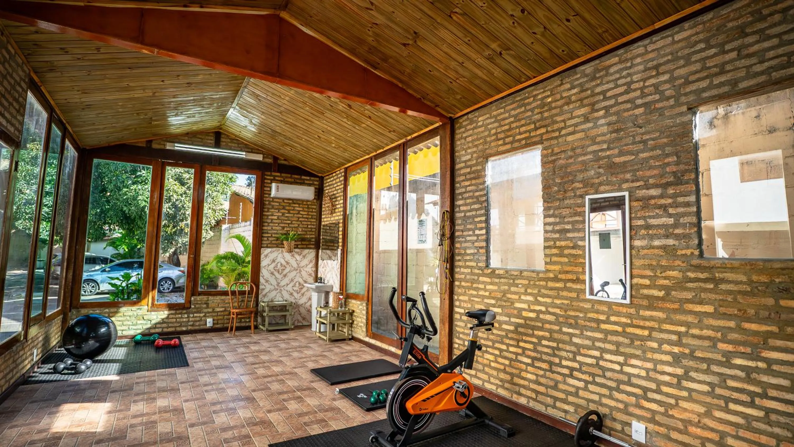 Fitness centre/facilities in Pousada Bicho Preguiça