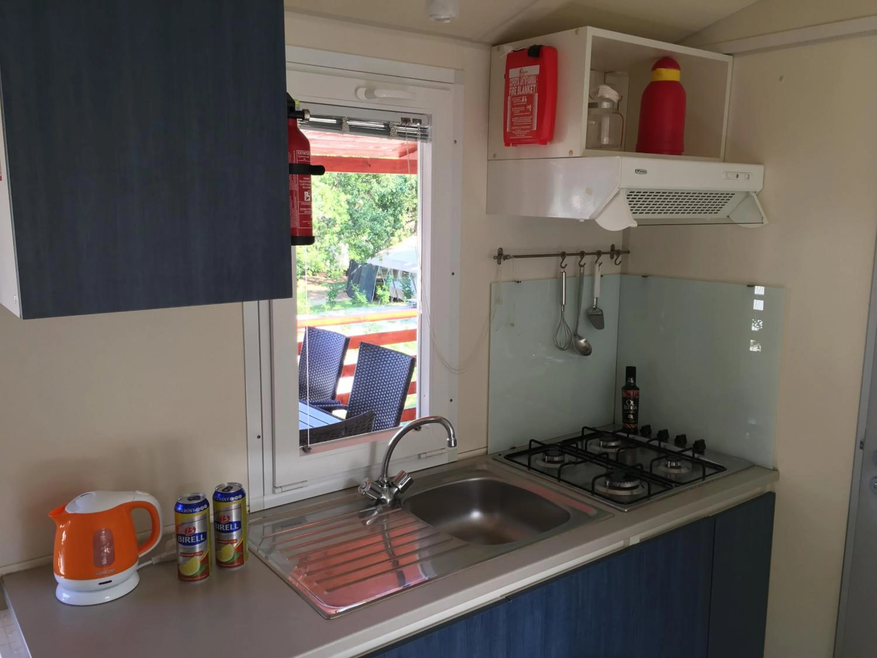 Kitchen or kitchenette in Mobile Homes Comfort ELBA Zelena Laguna