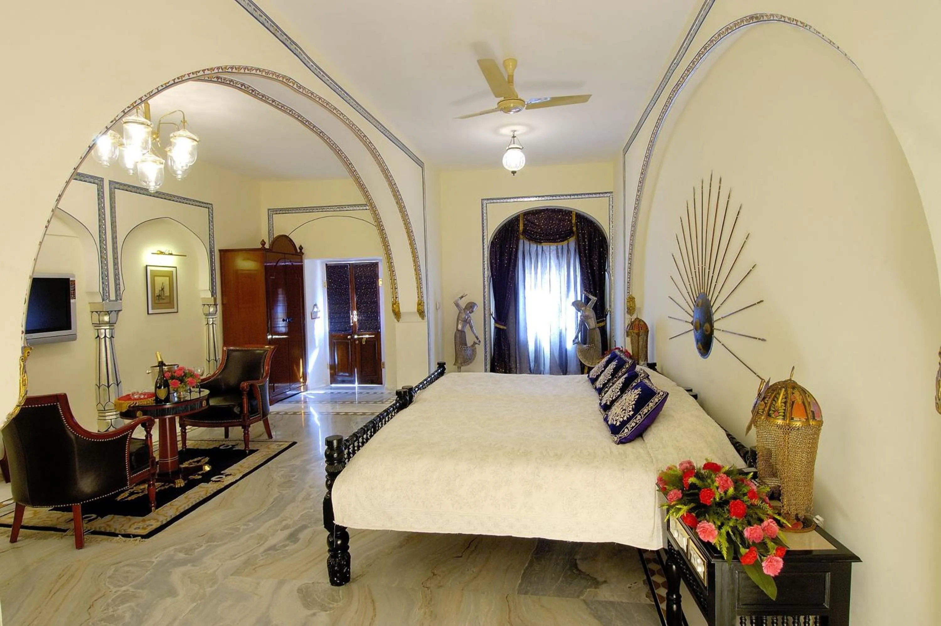 Bedroom, Bed in The Raj Palace (Small Luxury Hotels of the World)