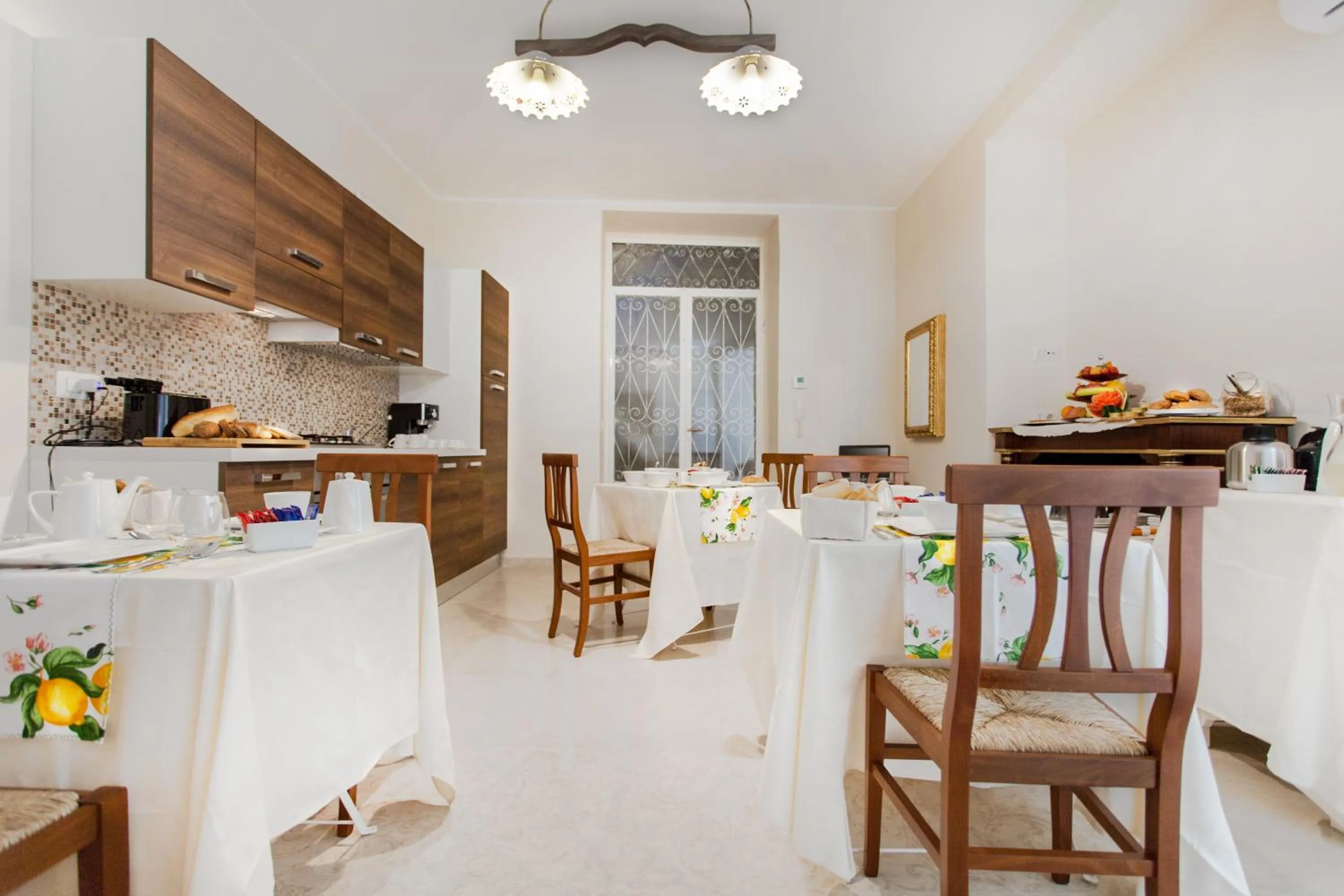 Food and drinks in B&B Veronicas