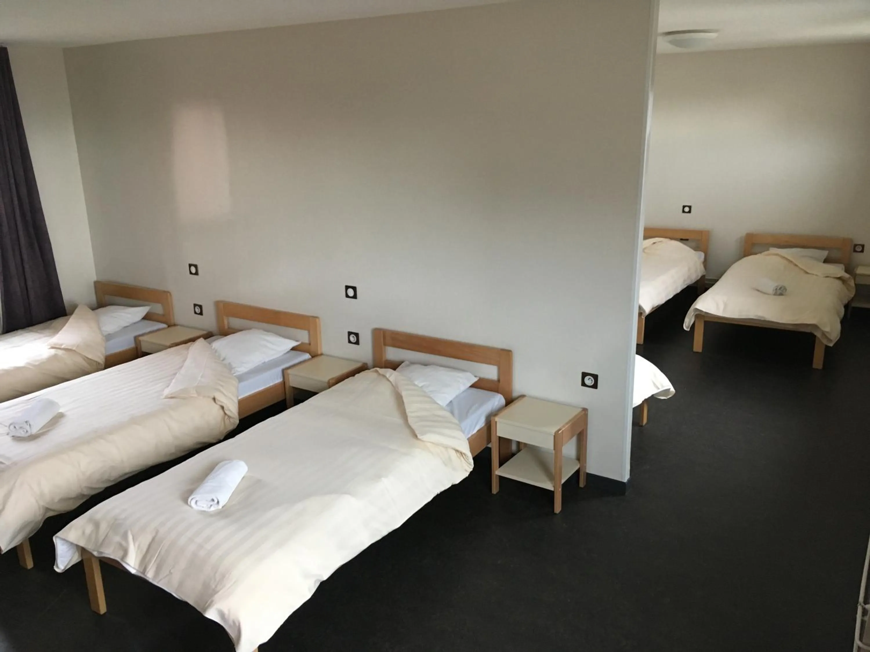 Bedroom, Bed in Auberge de jeunesse L'Escale