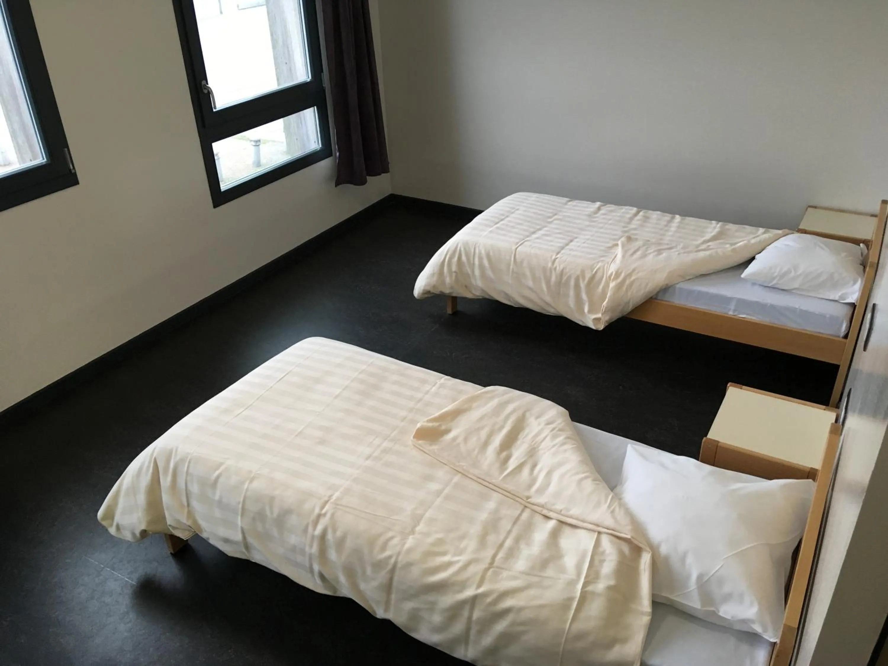 Bedroom, Bed in Auberge de jeunesse L'Escale