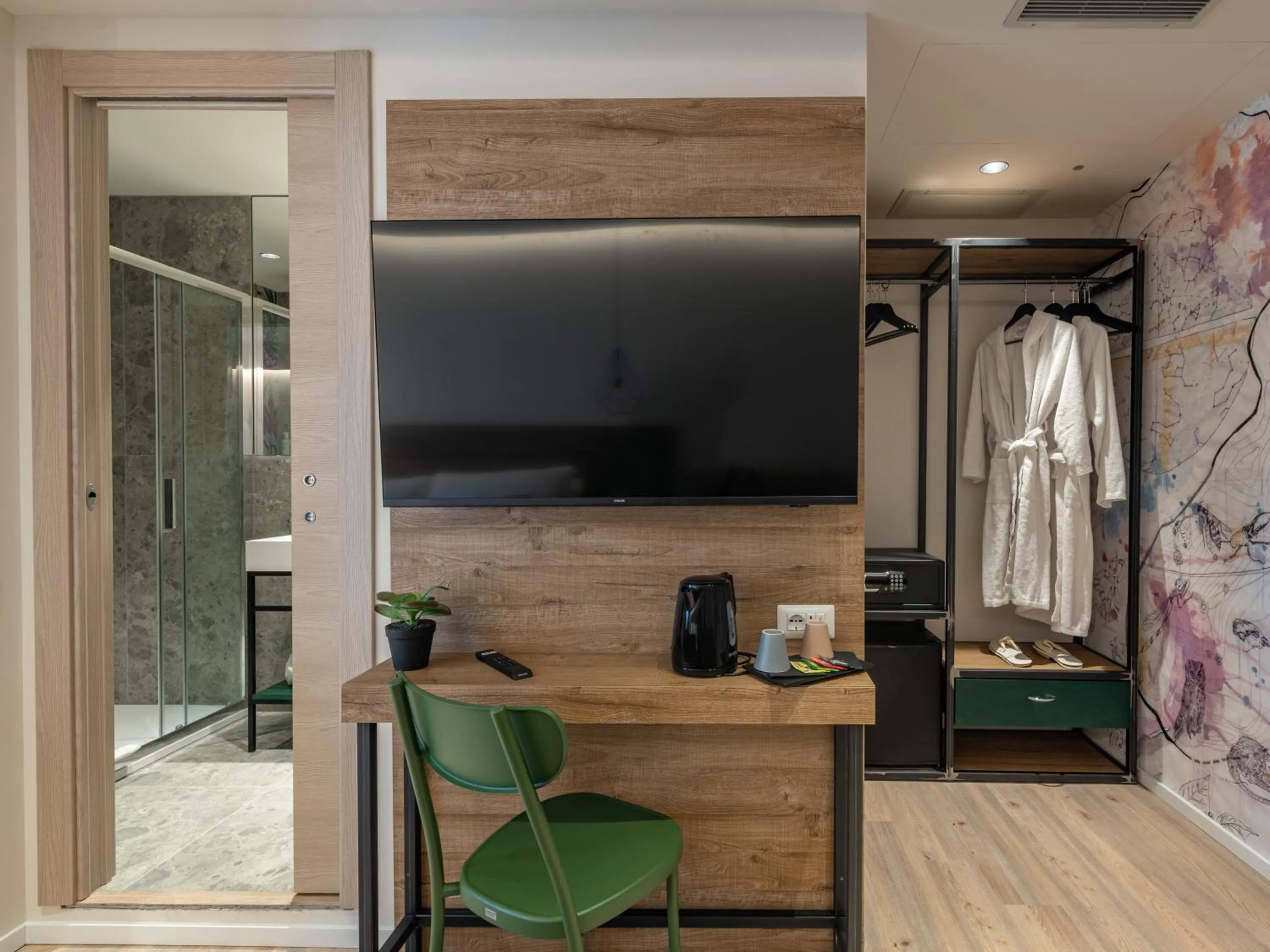 TV and multimedia in Catignano Hotel