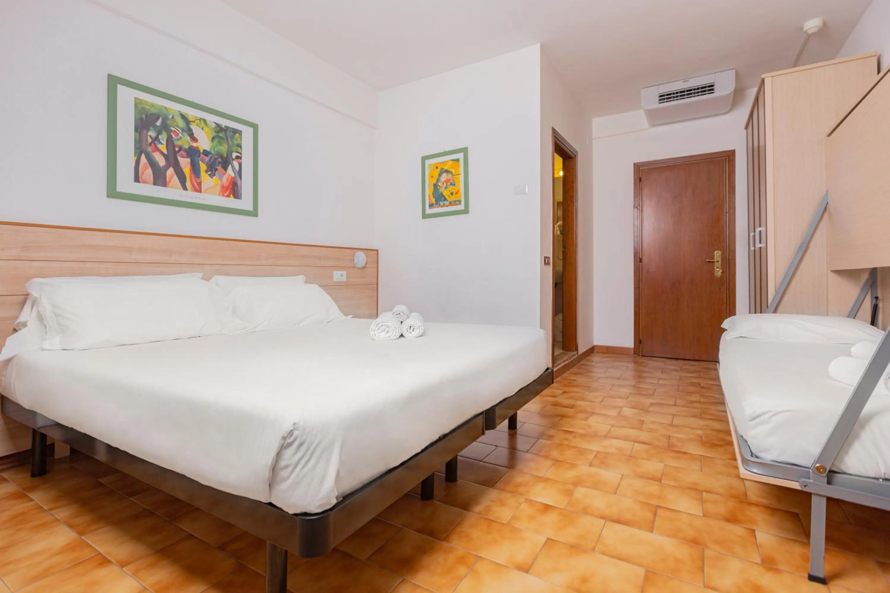 Bed in Catignano Hotel