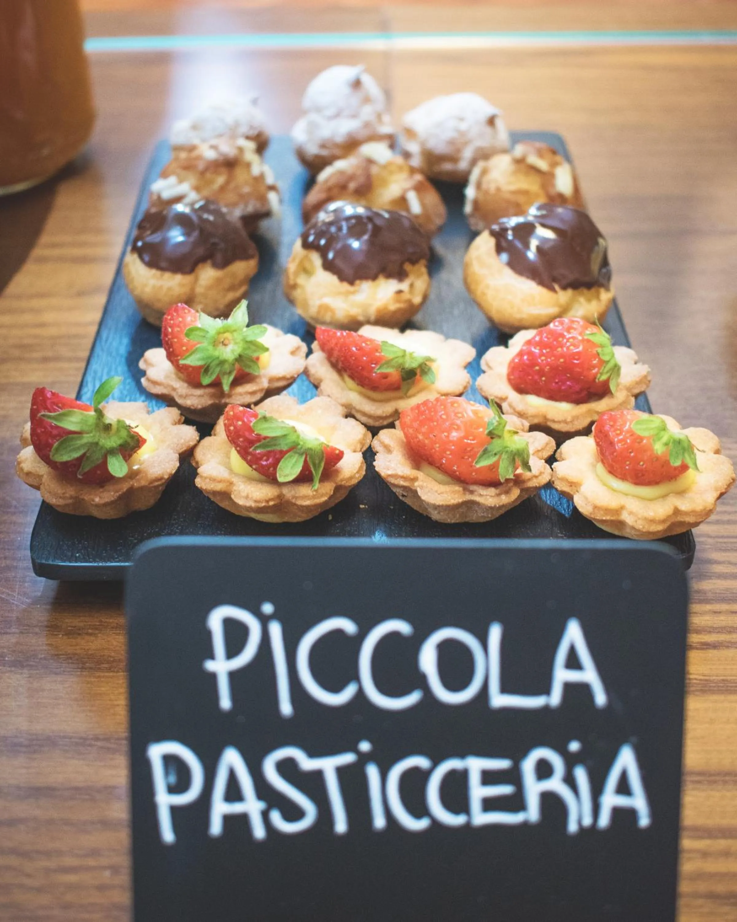 Food in Catignano Hotel