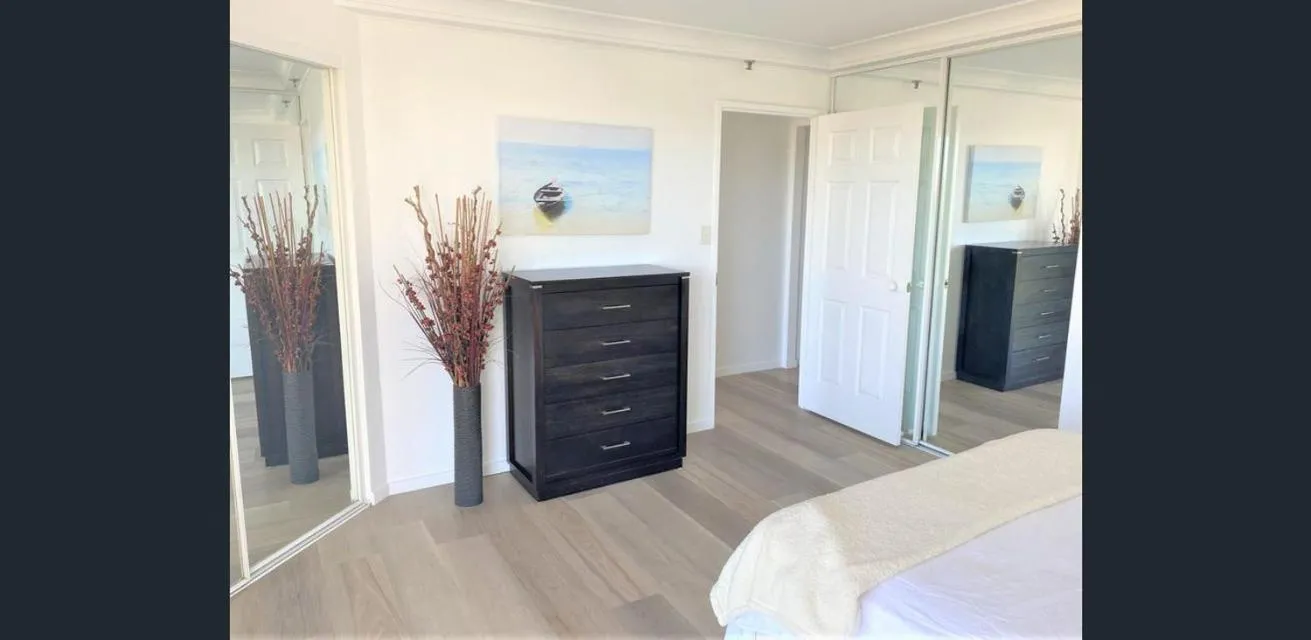 Bed in Burleigh Surf Apartments