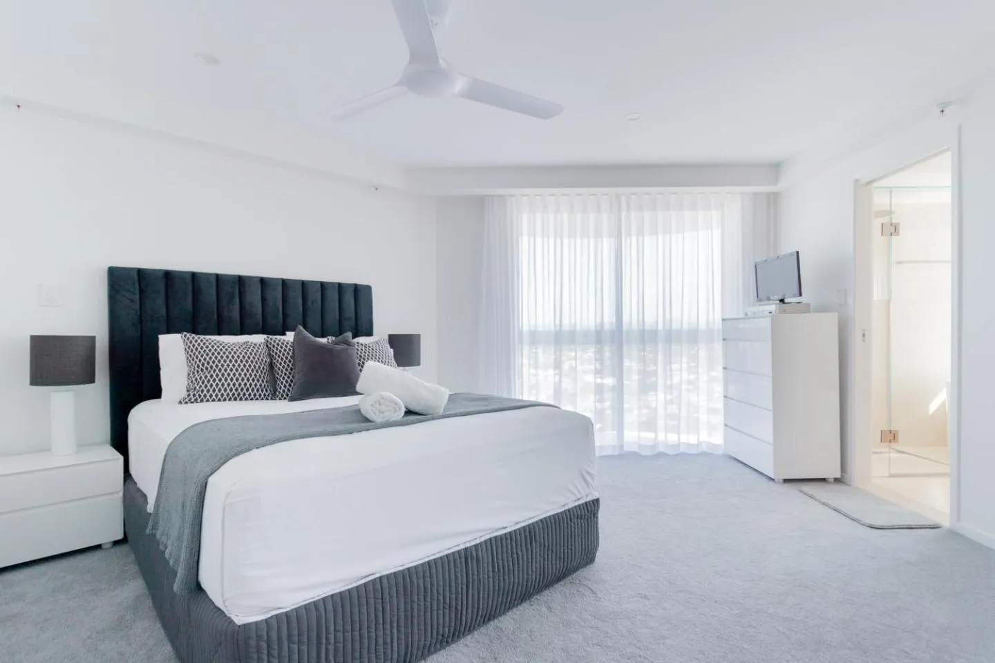 Bed in Burleigh Surf Apartments