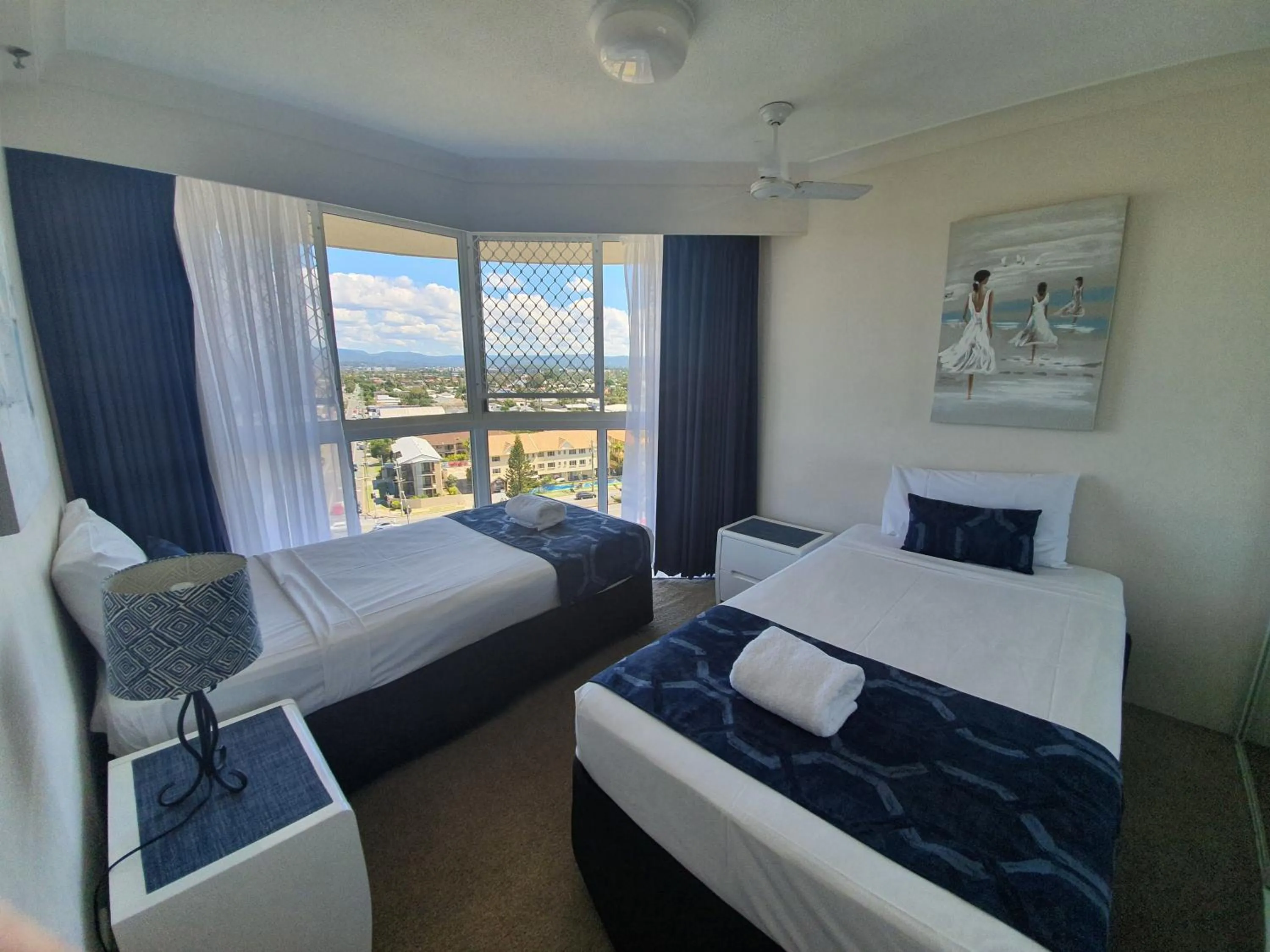 Bedroom, Bed in Burleigh Surf Apartments