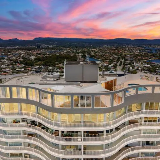 Property building in Burleigh Surf Apartments