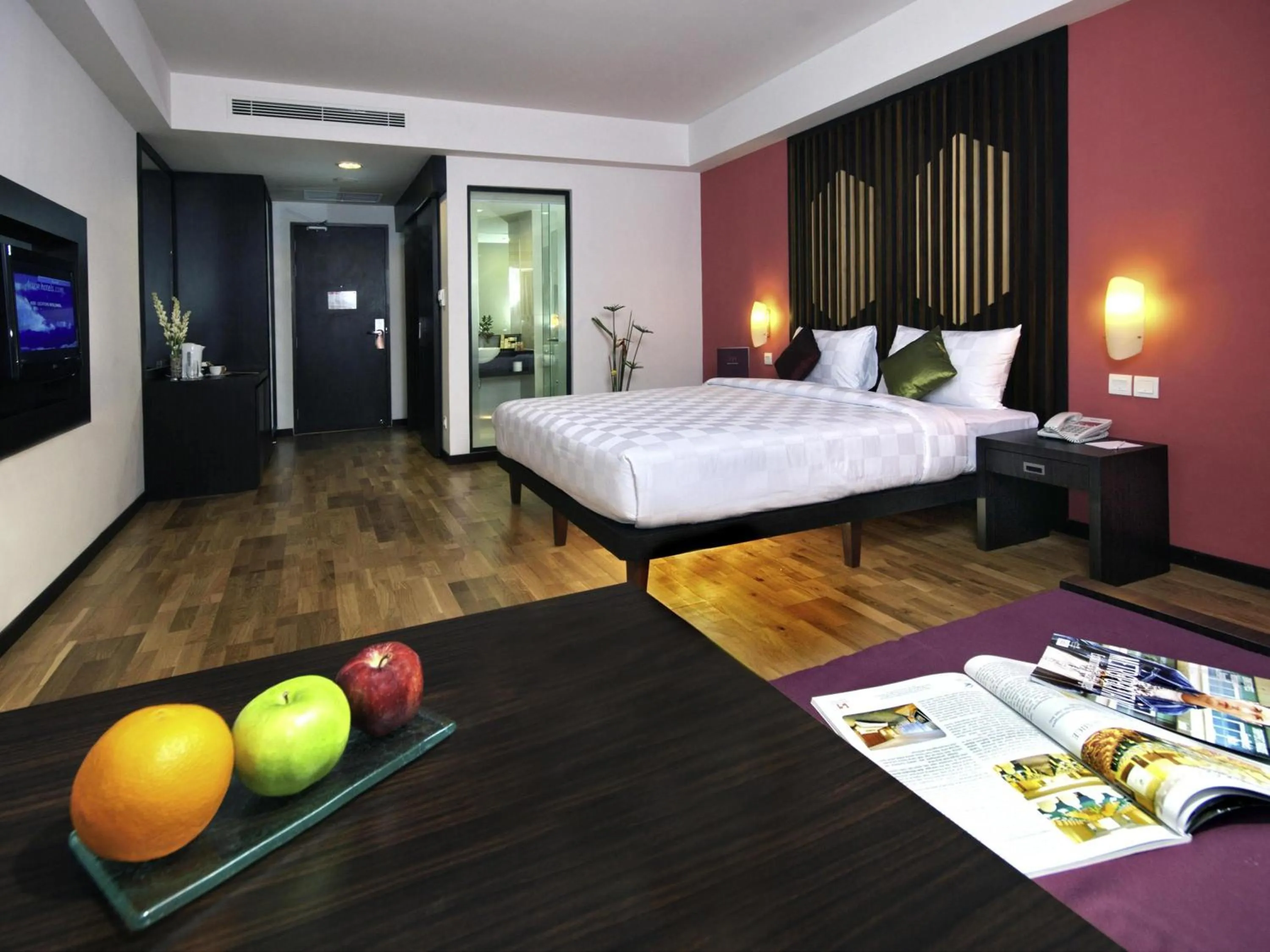 Bedroom, Bed in Mercure Pontianak City Center
