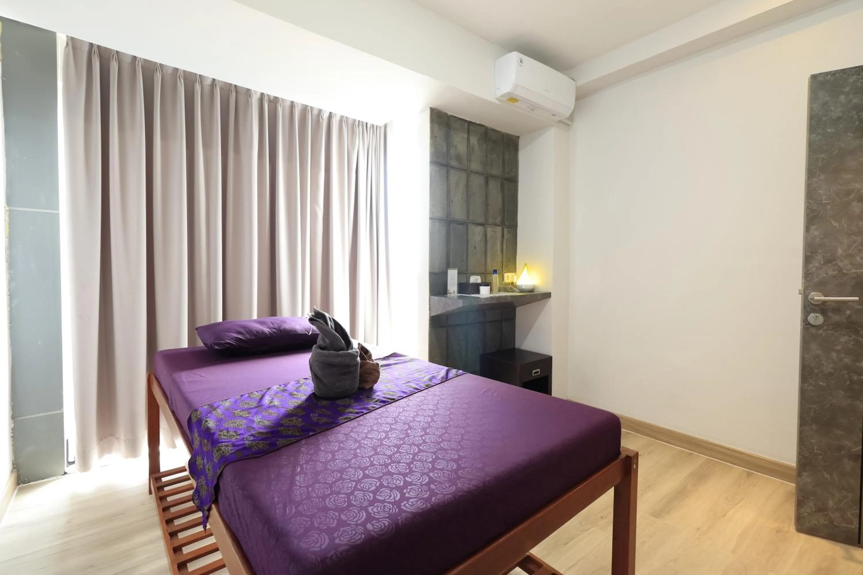 Bed in Mercure Pontianak City Center