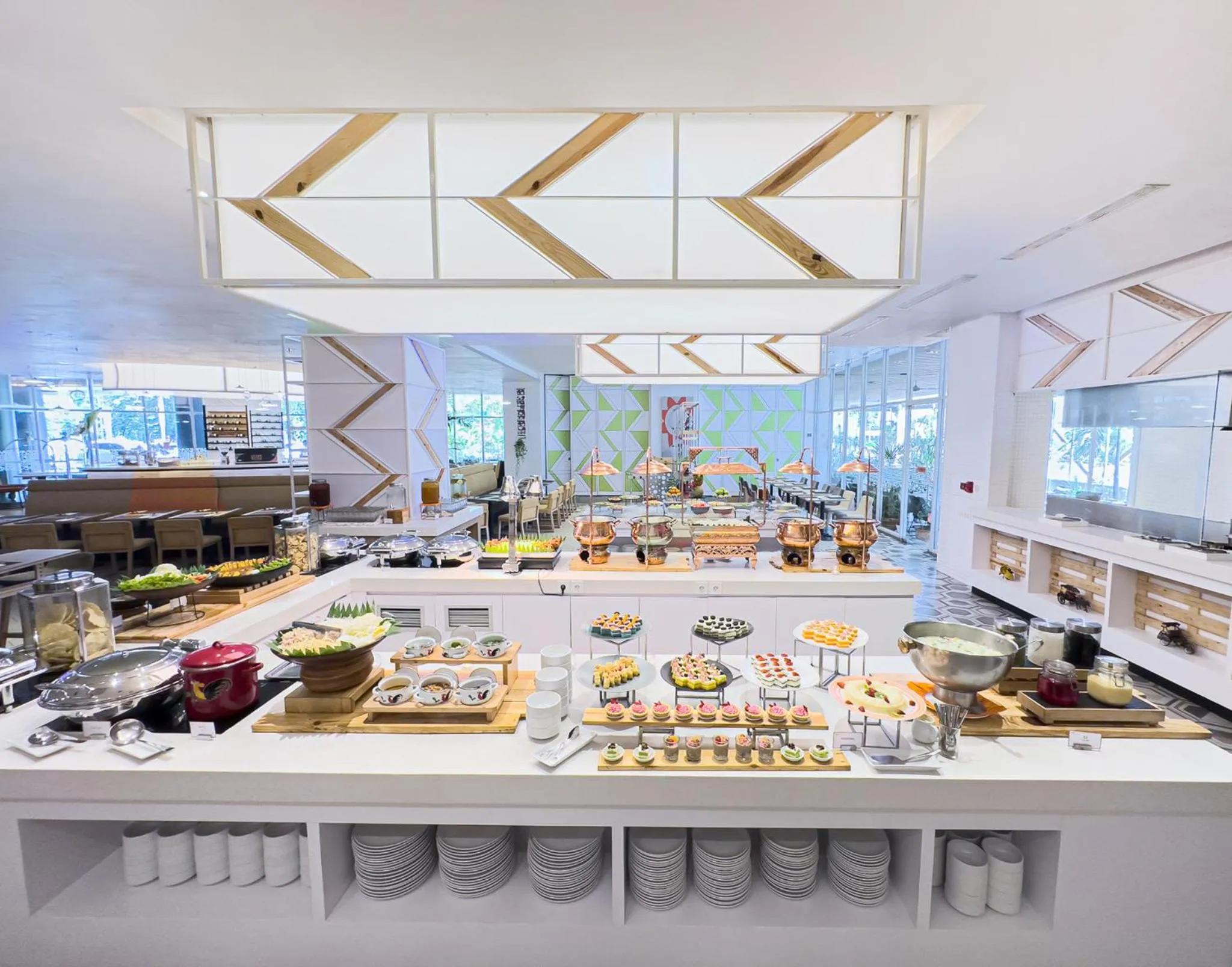 Restaurant/places to eat in HARRIS Hotel and Conventions Kelapa Gading Jakarta