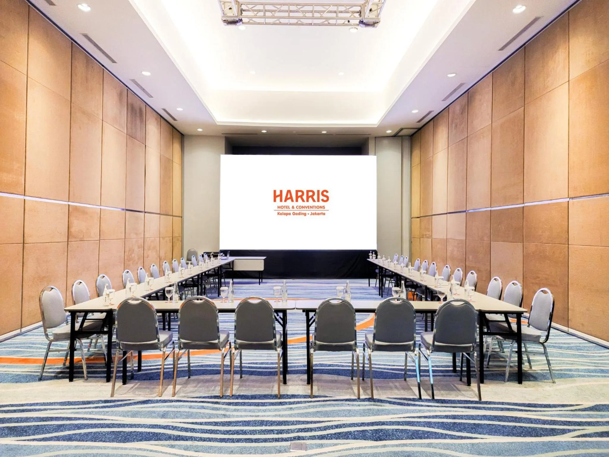 Meeting/conference room in HARRIS Hotel and Conventions Kelapa Gading Jakarta