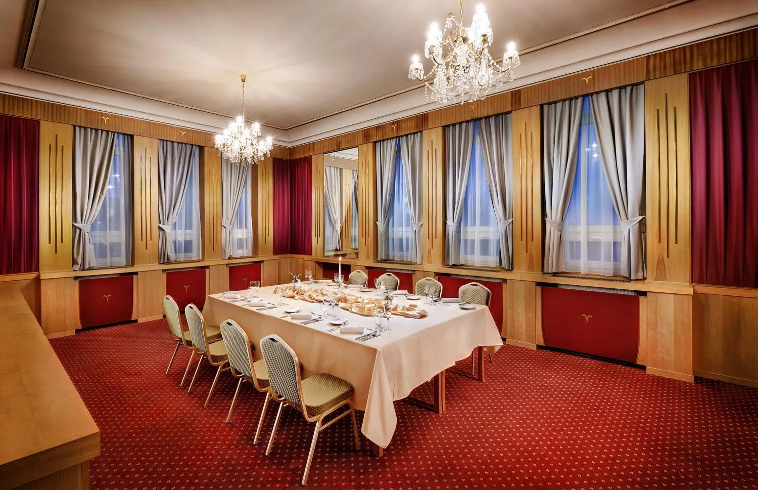 Business facilities in Grand hotel Starý Smokovec