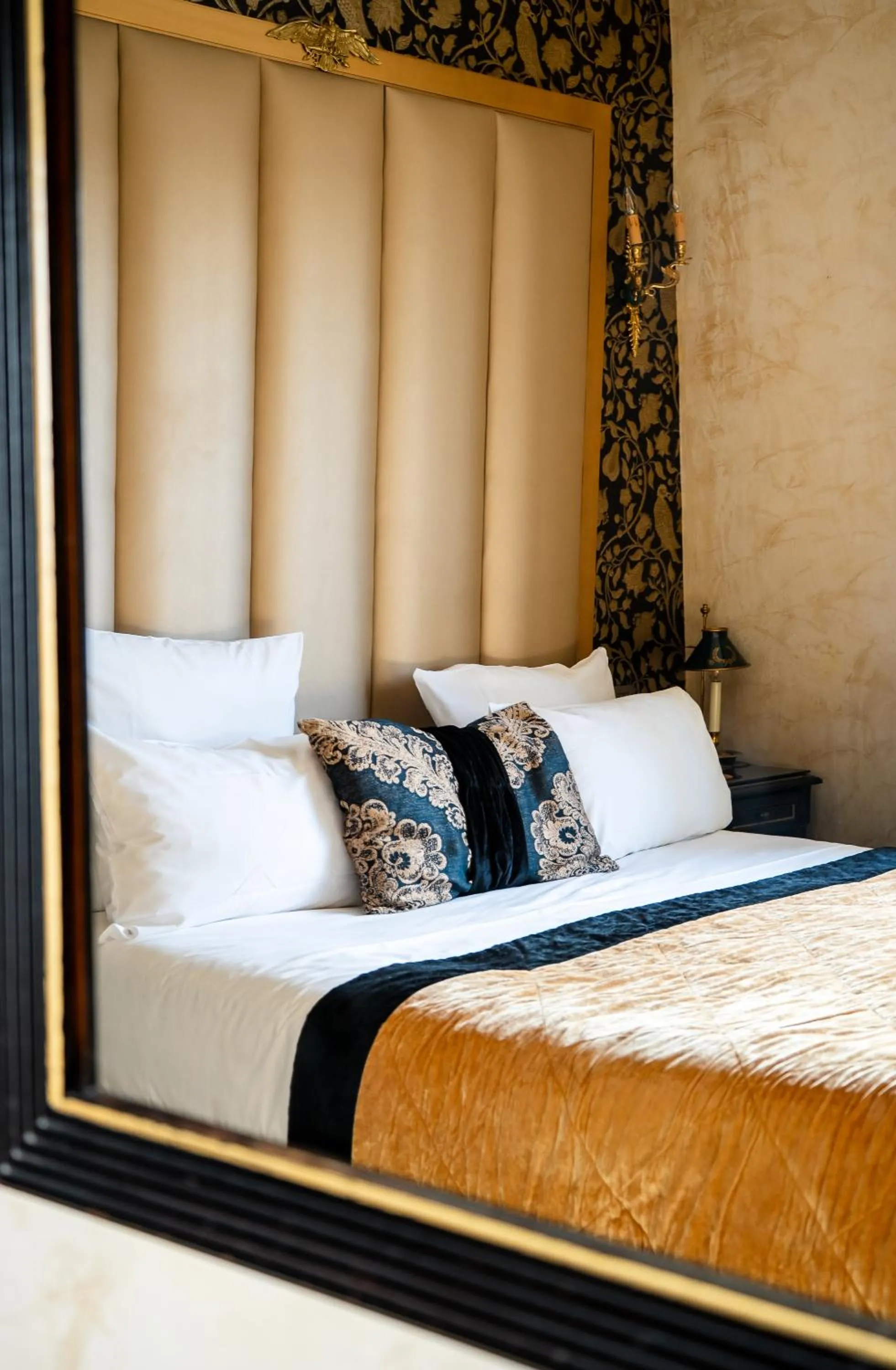 Bed in Hotel de L'Empereur by Malone