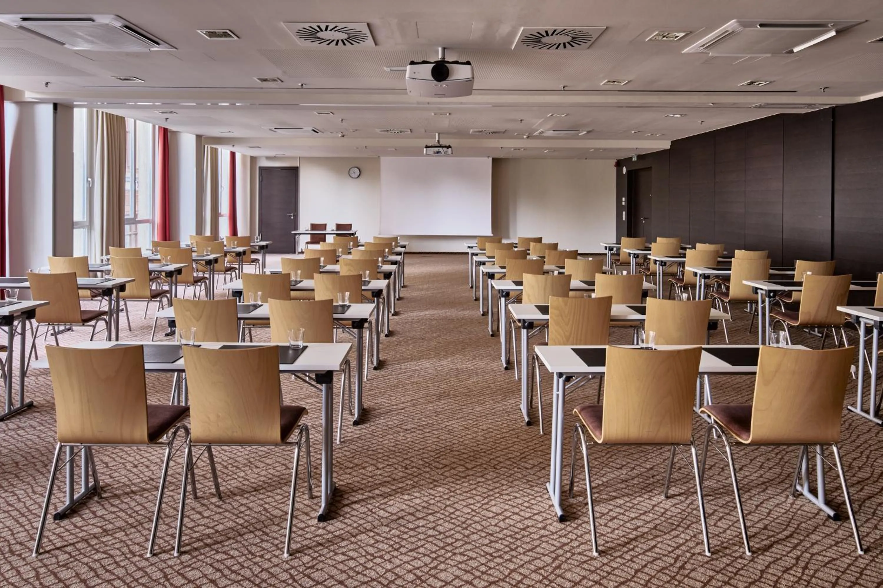 Meeting/conference room in Falkensteiner Hotel Bratislava