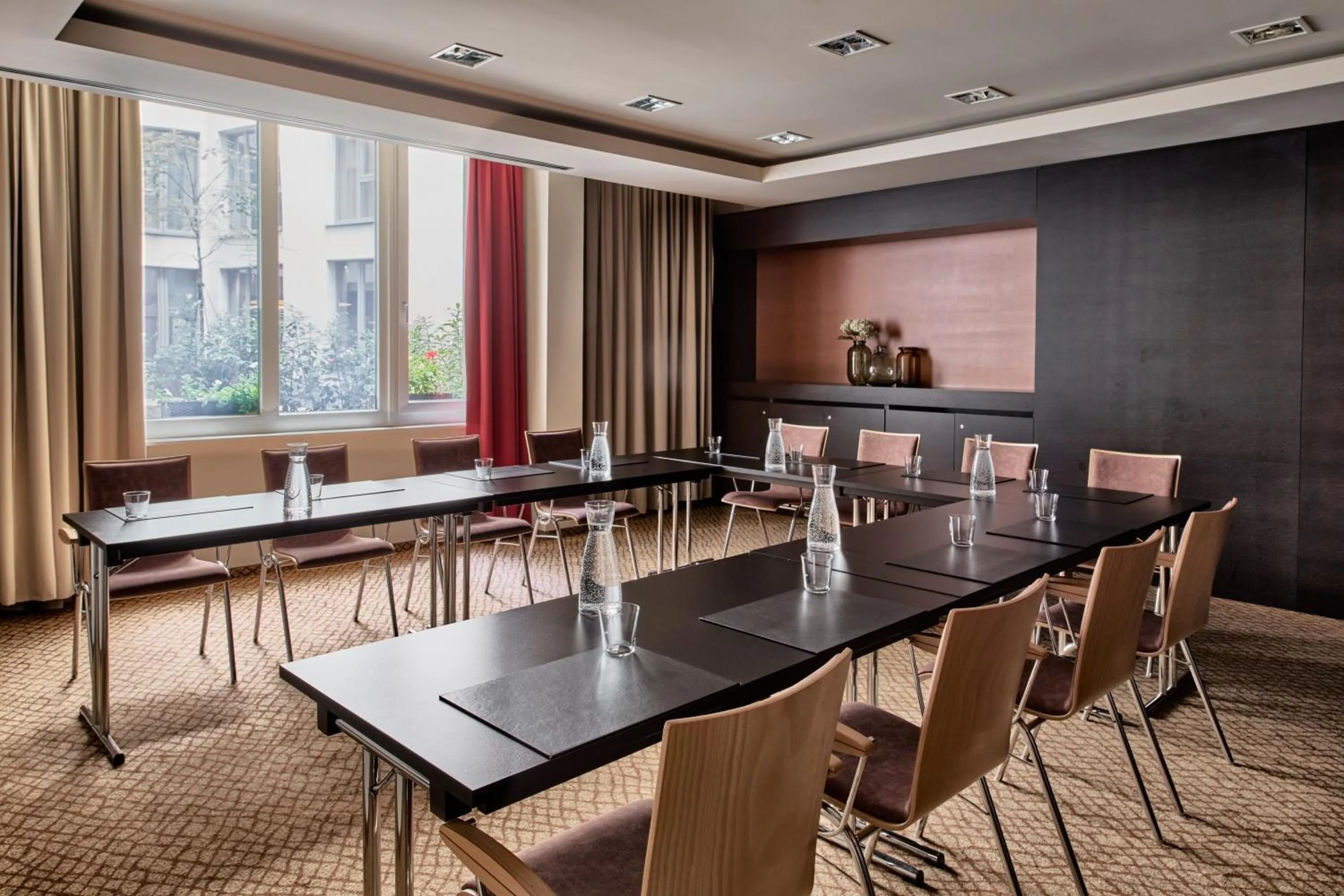 Meeting/conference room in Falkensteiner Hotel Bratislava