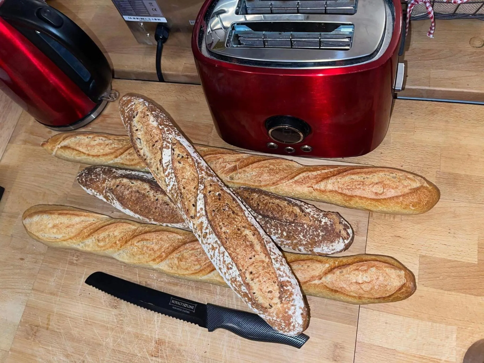 Buffet breakfast in Le Central Hôtel-Bar