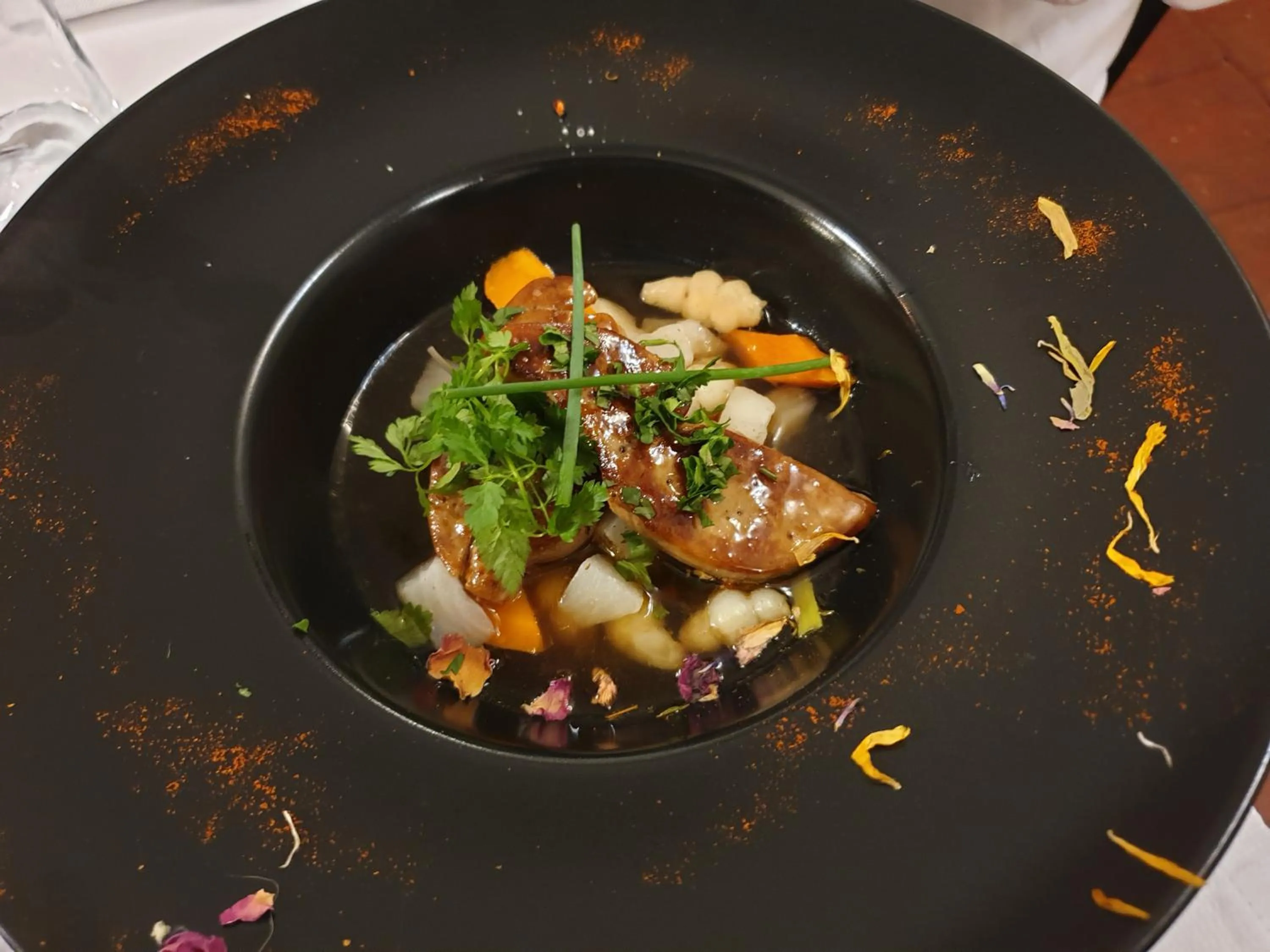 Restaurant/places to eat in Logis Domaine de Peyrolade