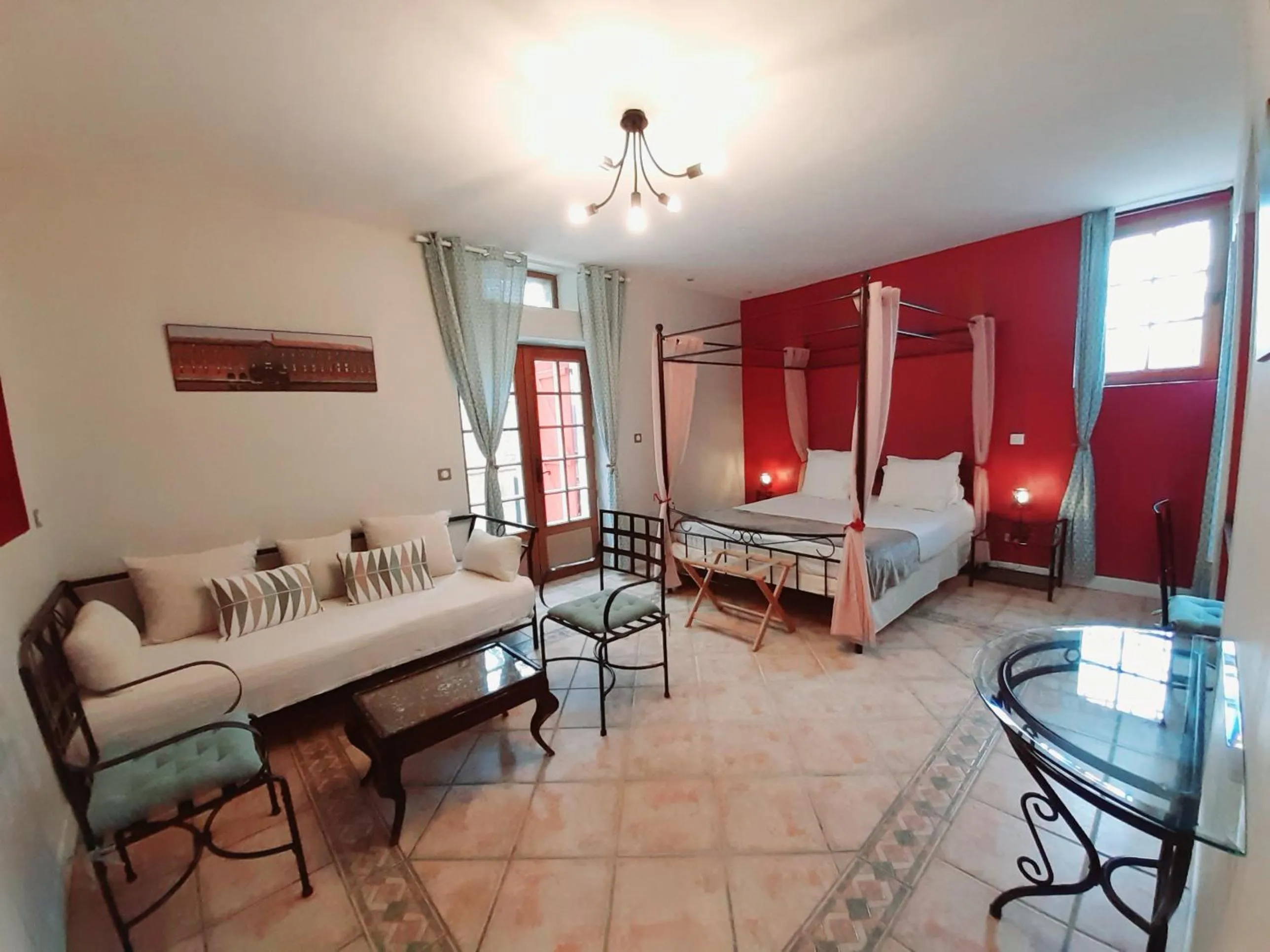 Photo of the whole room, Bed in Logis Domaine de Peyrolade