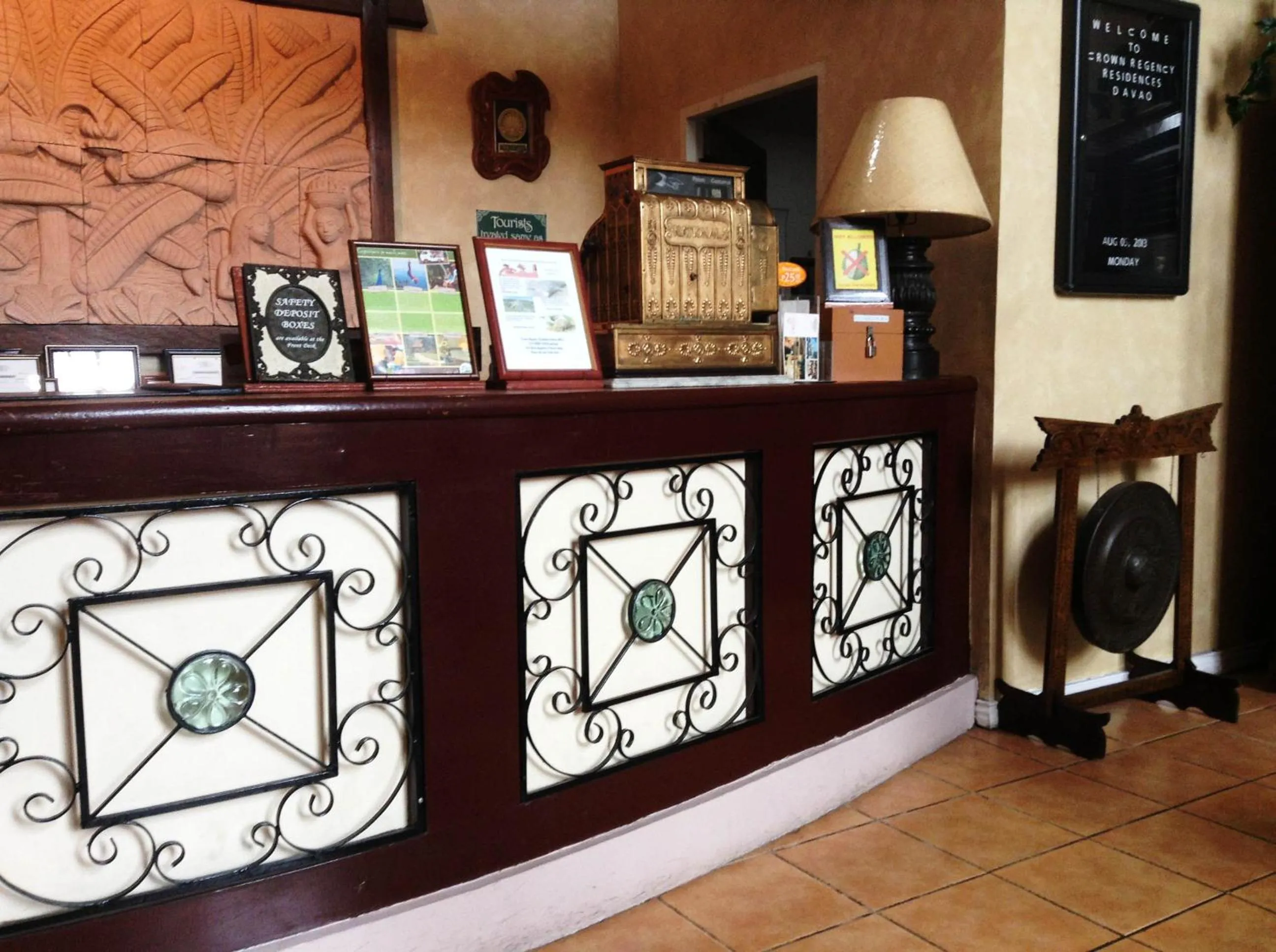 Lobby or reception in Crown Regency Residences Davao