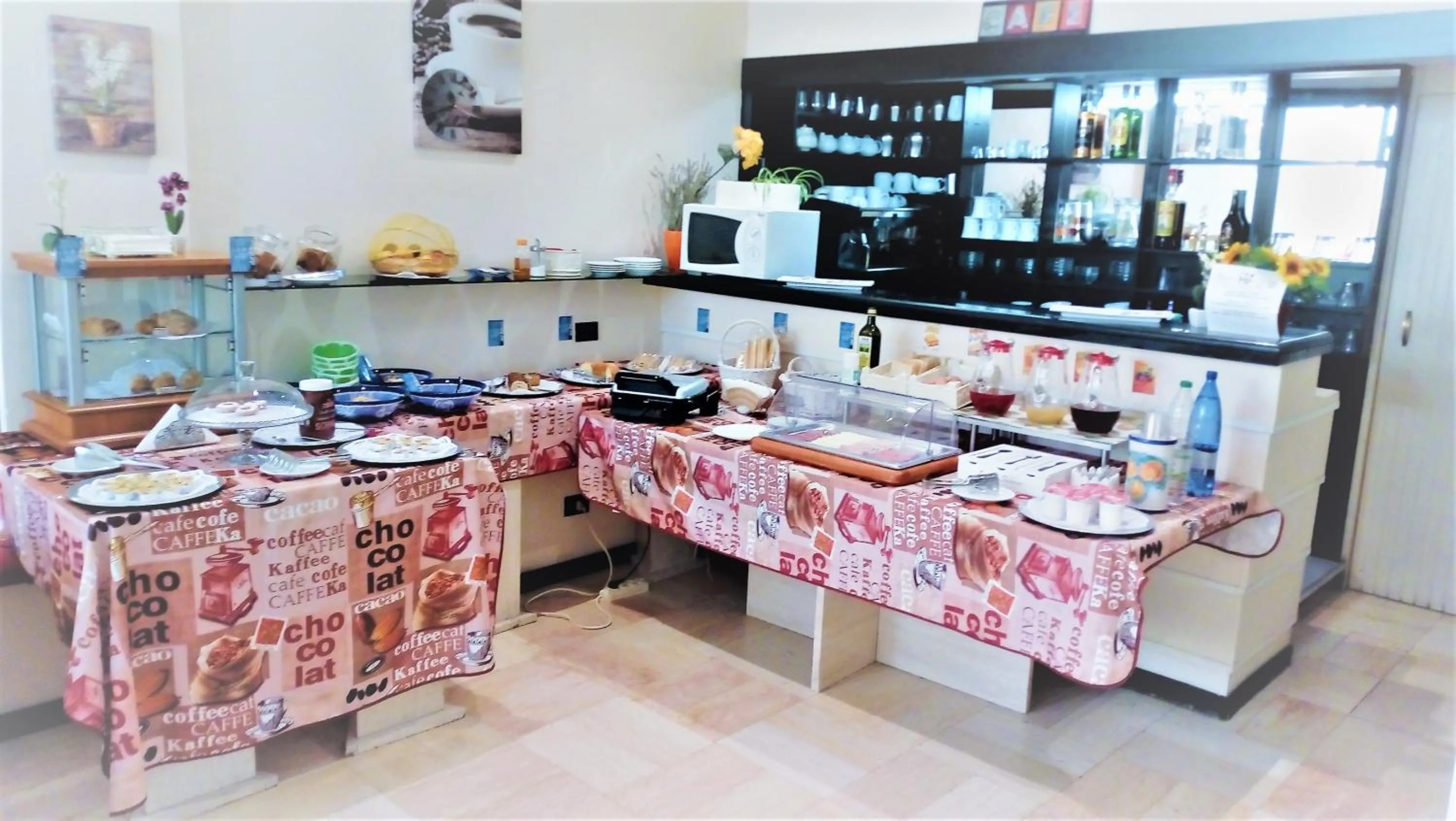 Lounge or bar in Hotel Provenza