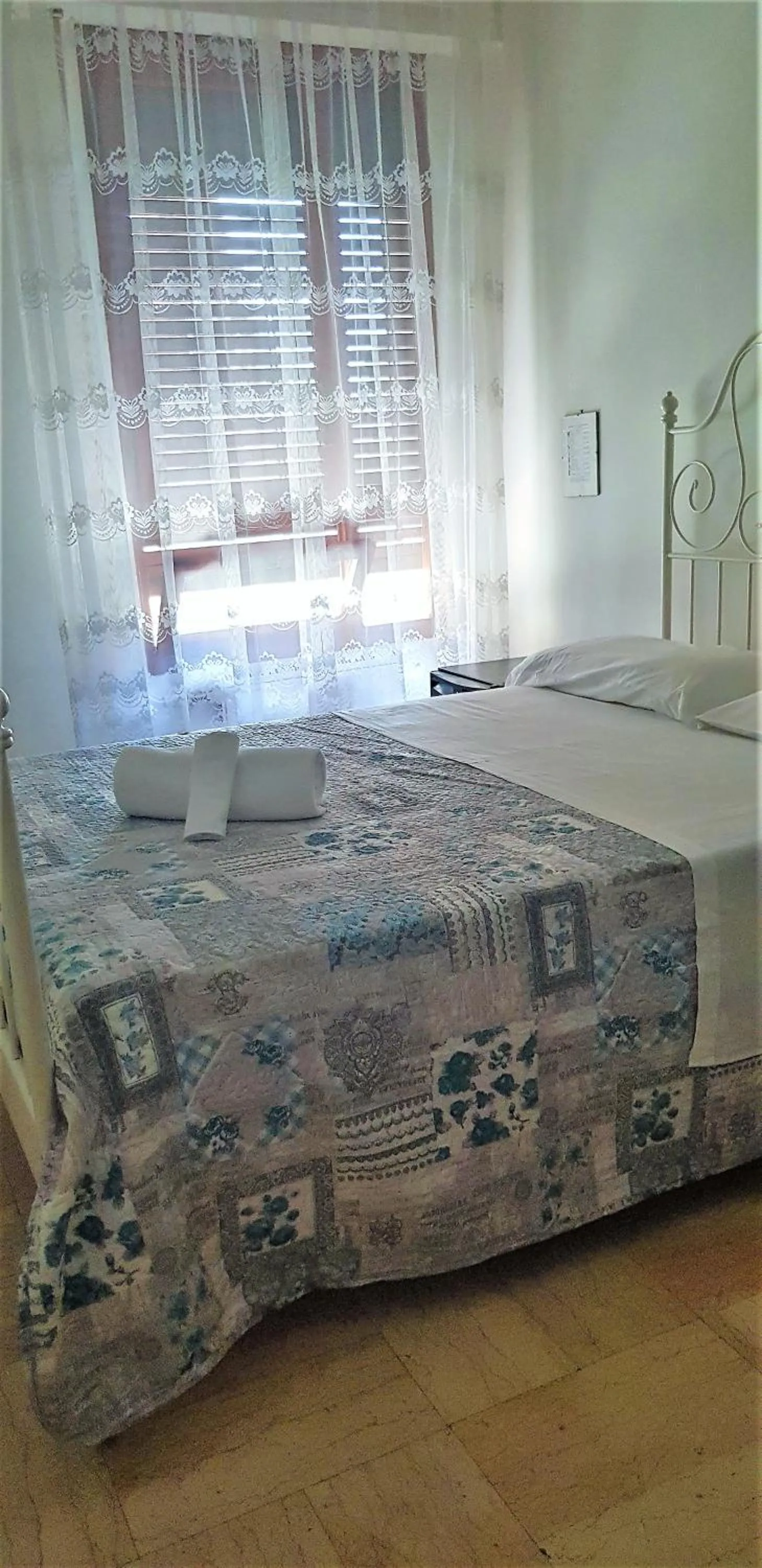 Bed in Hotel Provenza