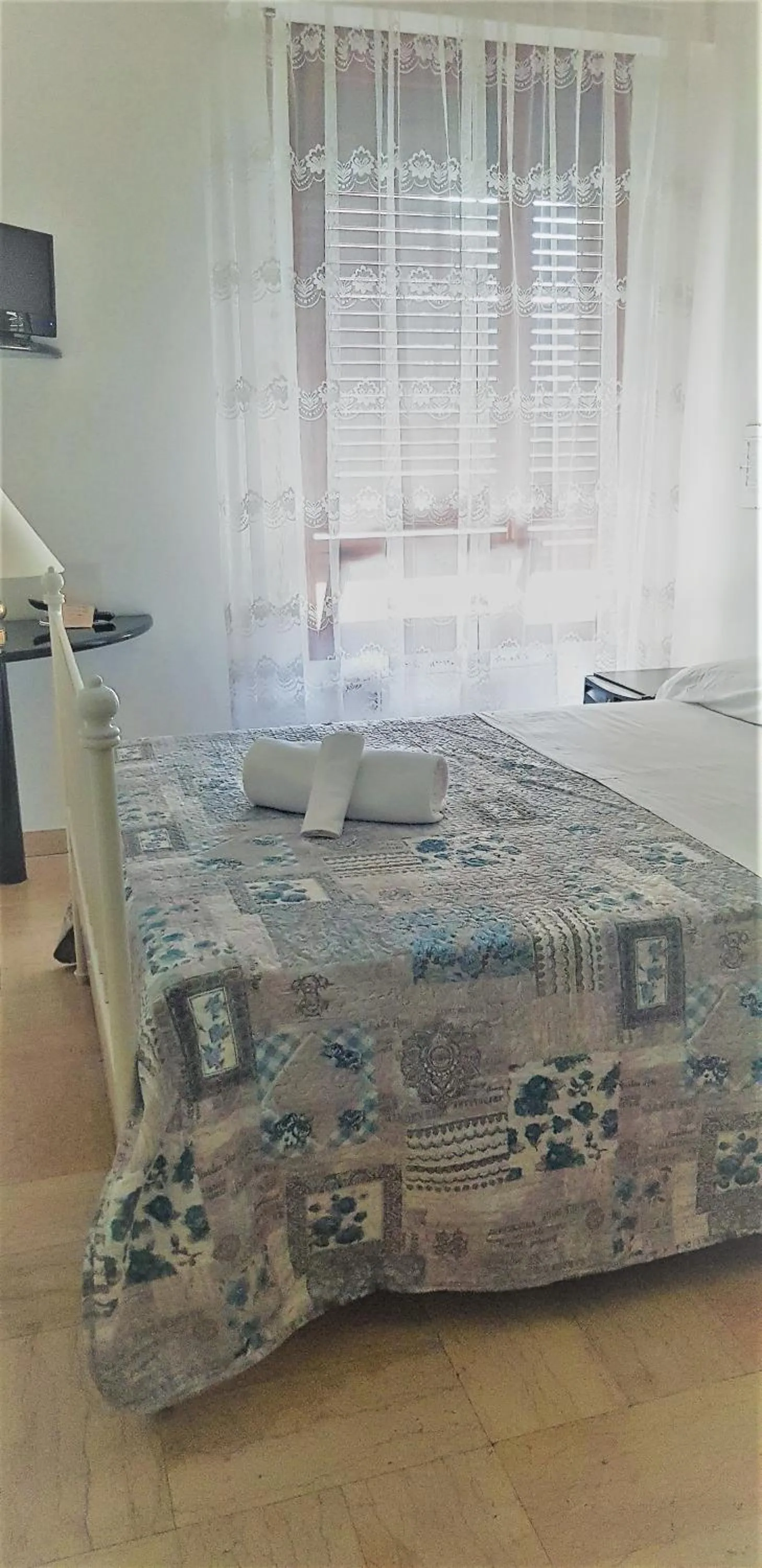 Bed in Hotel Provenza