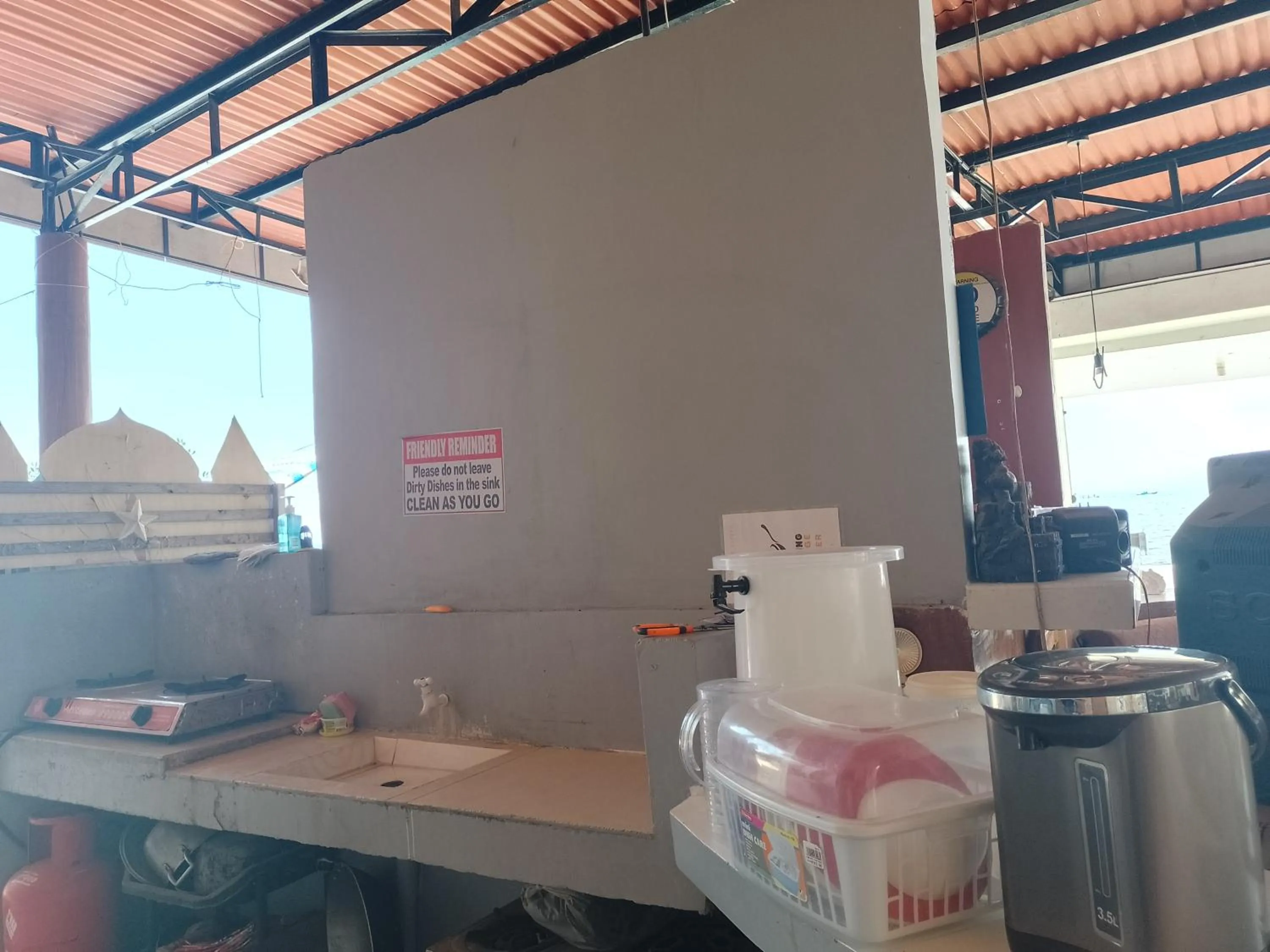 Angler's Hub & Resort Oslob