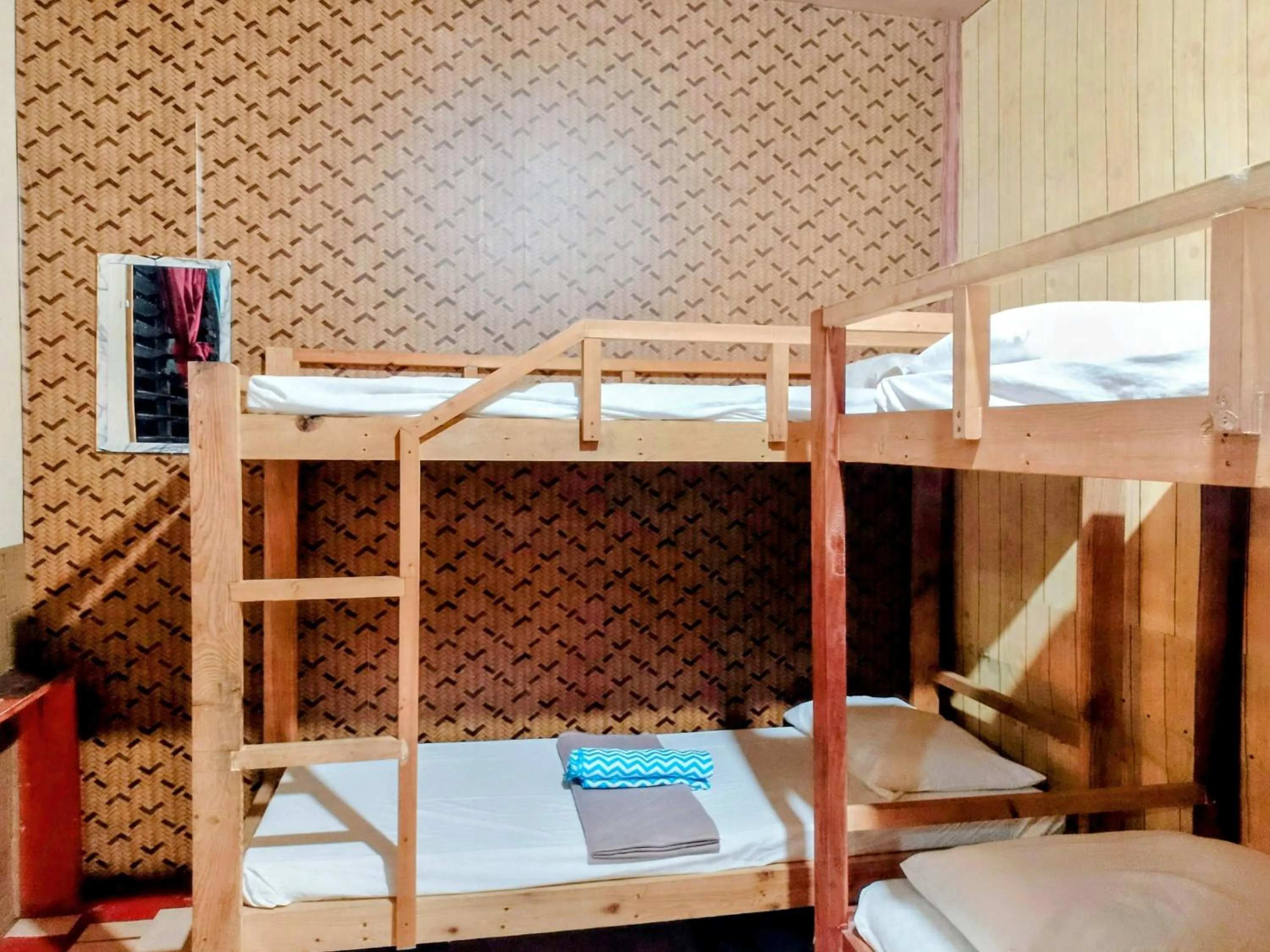 Bed in Angler's Hub & Resort Oslob