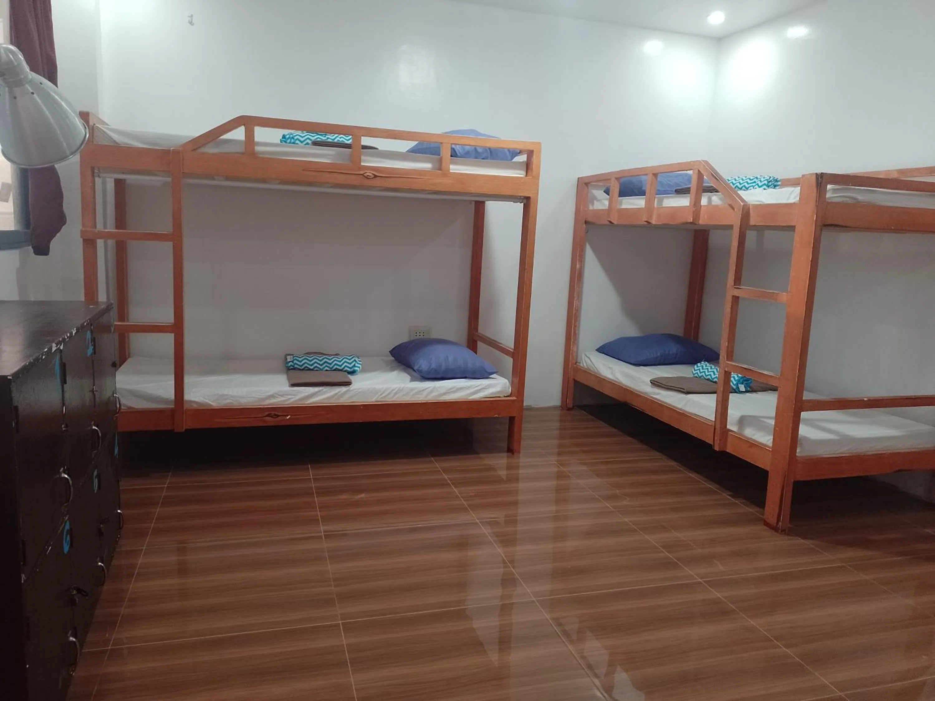 Bed in Angler's Hub & Resort Oslob