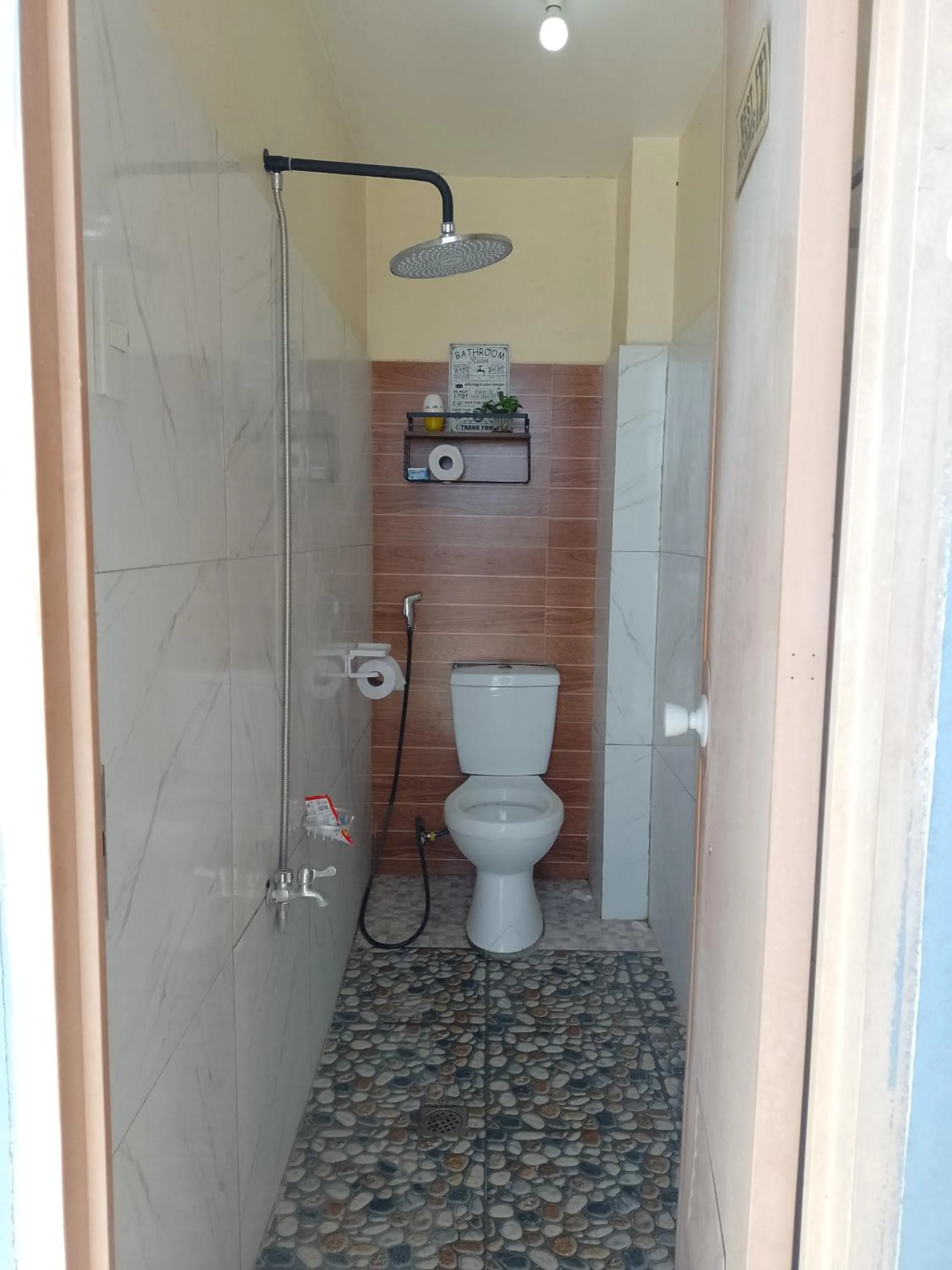 Angler's Hub & Resort Oslob