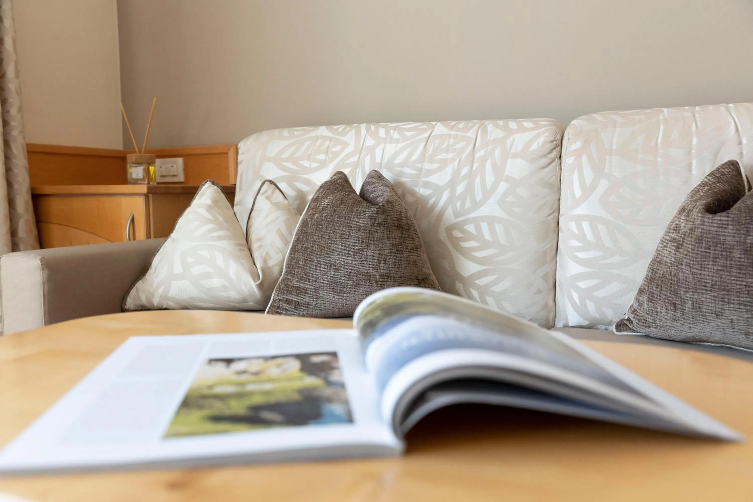 Seating area, Bed in Hotel Burggräflerhof
