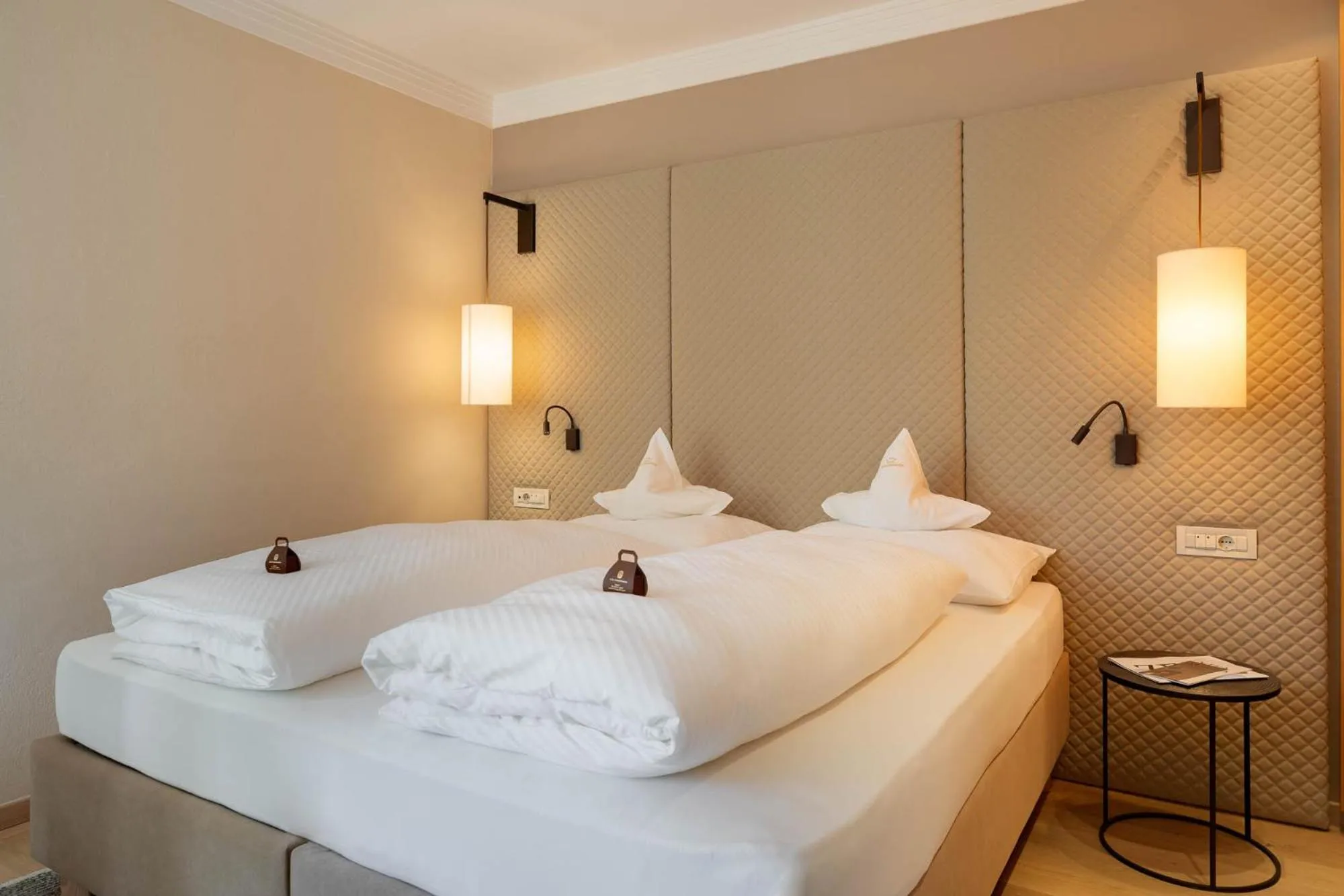 Bedroom, Bed in Hotel Burggräflerhof