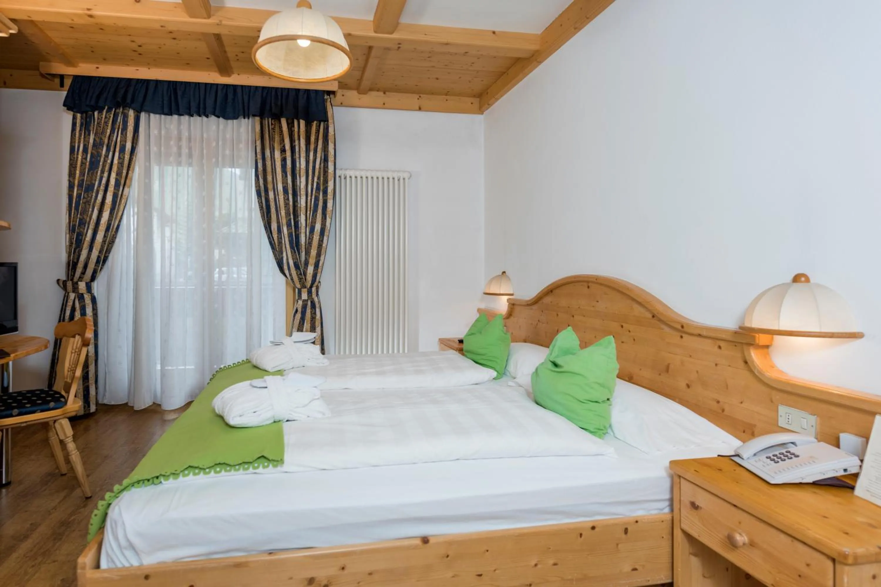 Photo of the whole room, Bed in Hotel B&B Andreas