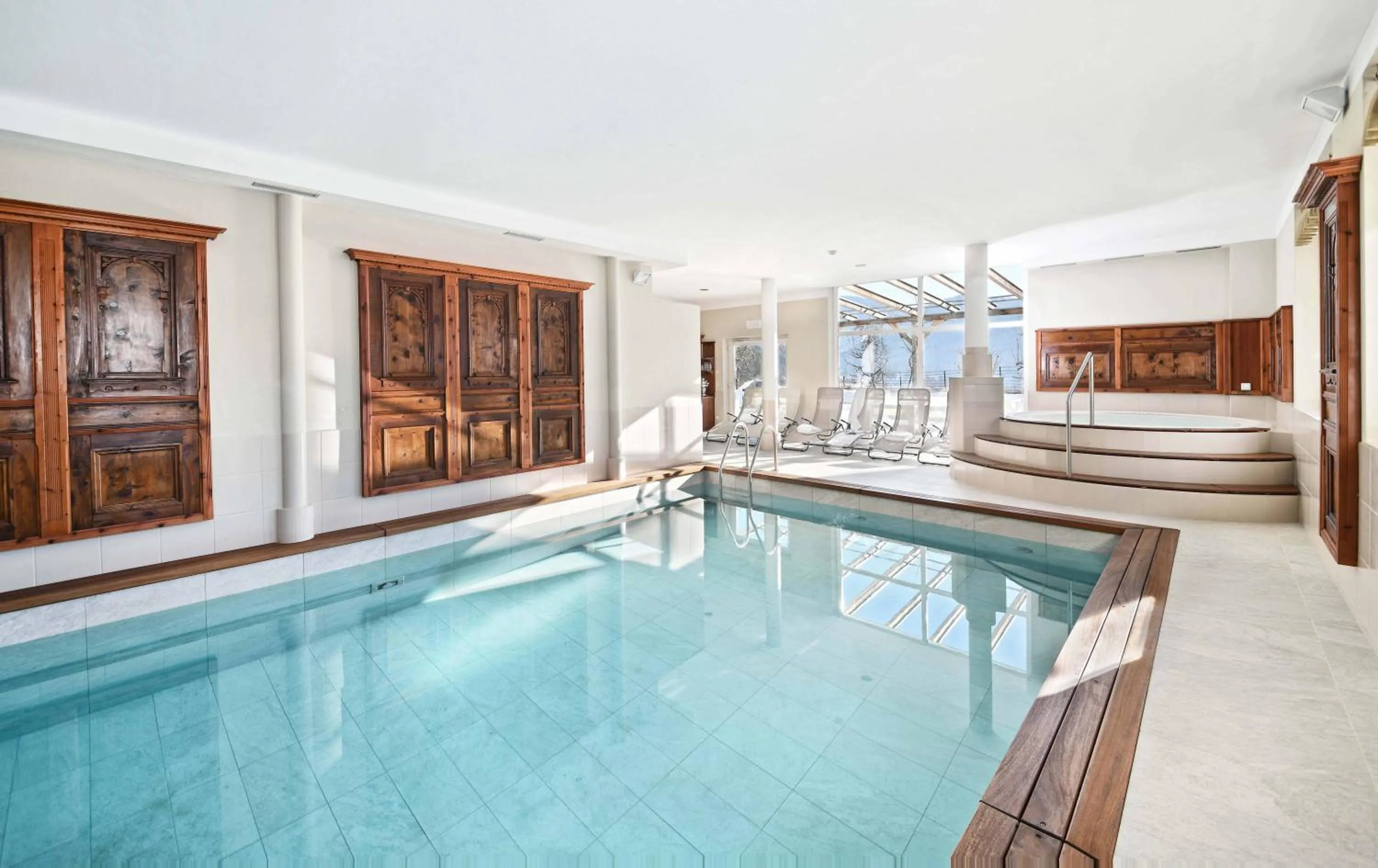 Swimming pool in Hotel Gassenwirt