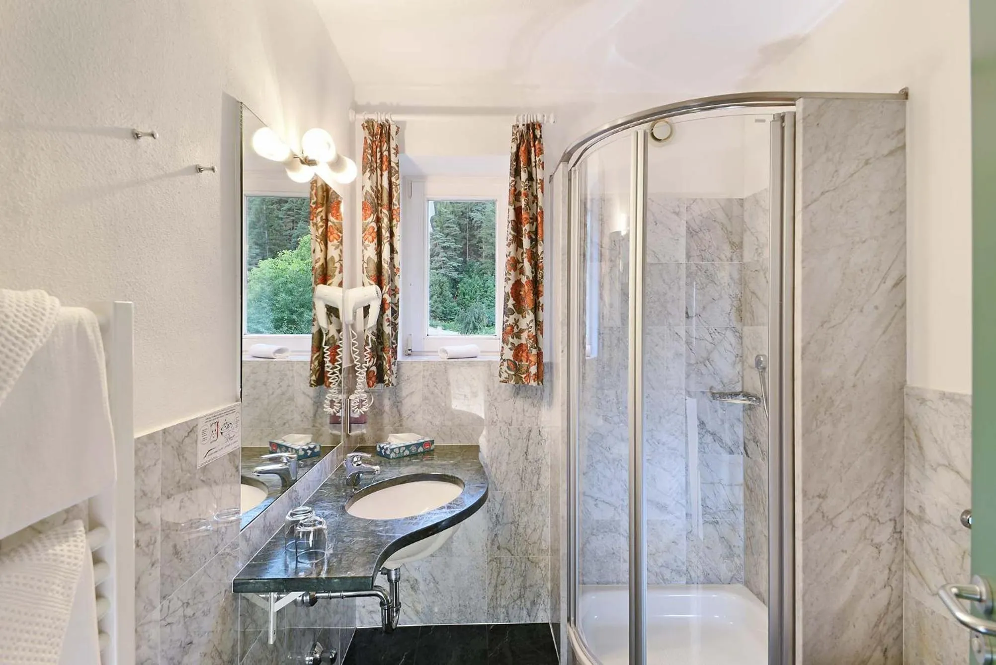 Bathroom in Hotel Gassenwirt