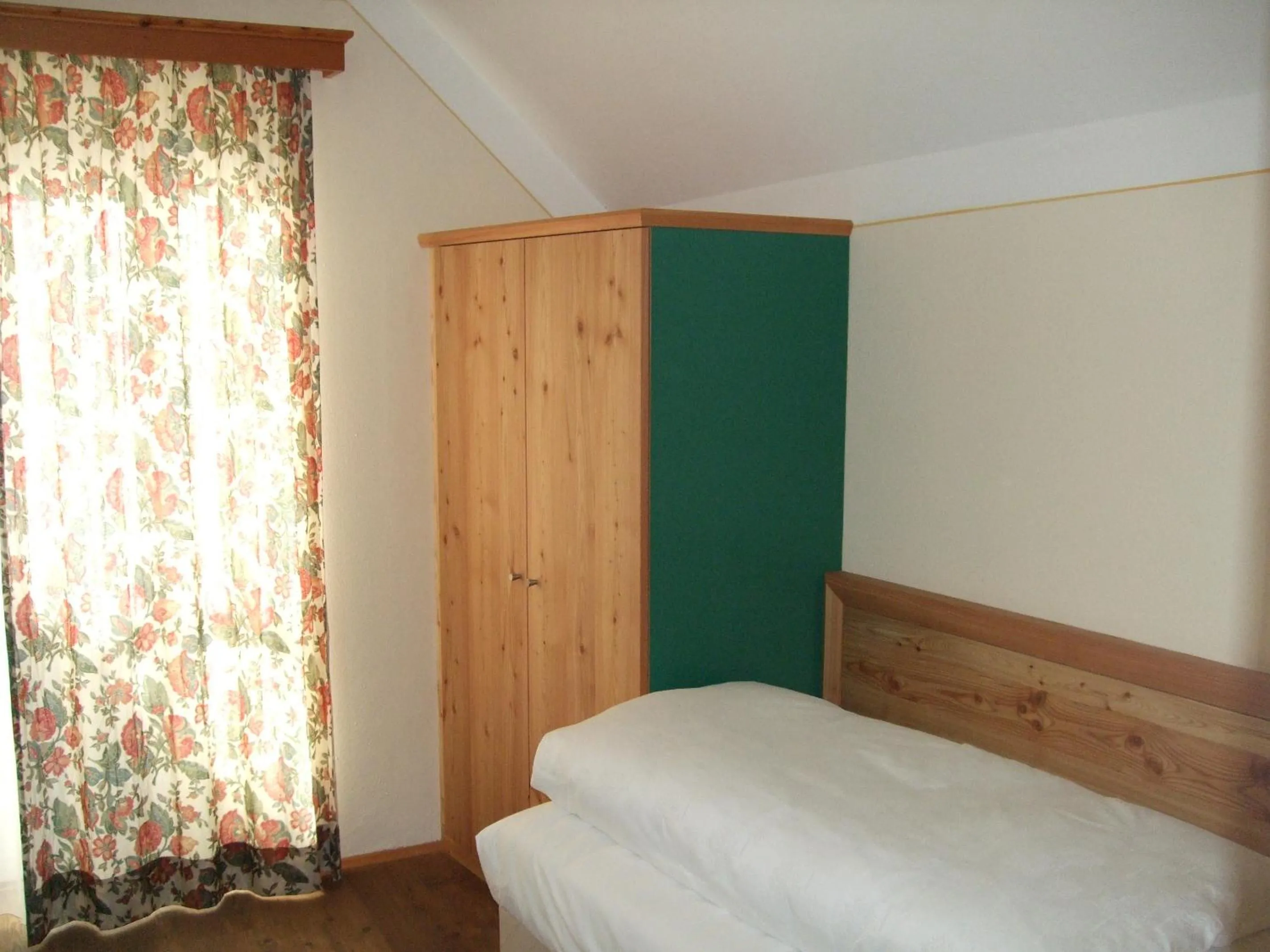 Day, Bed in Hotel Gassenwirt