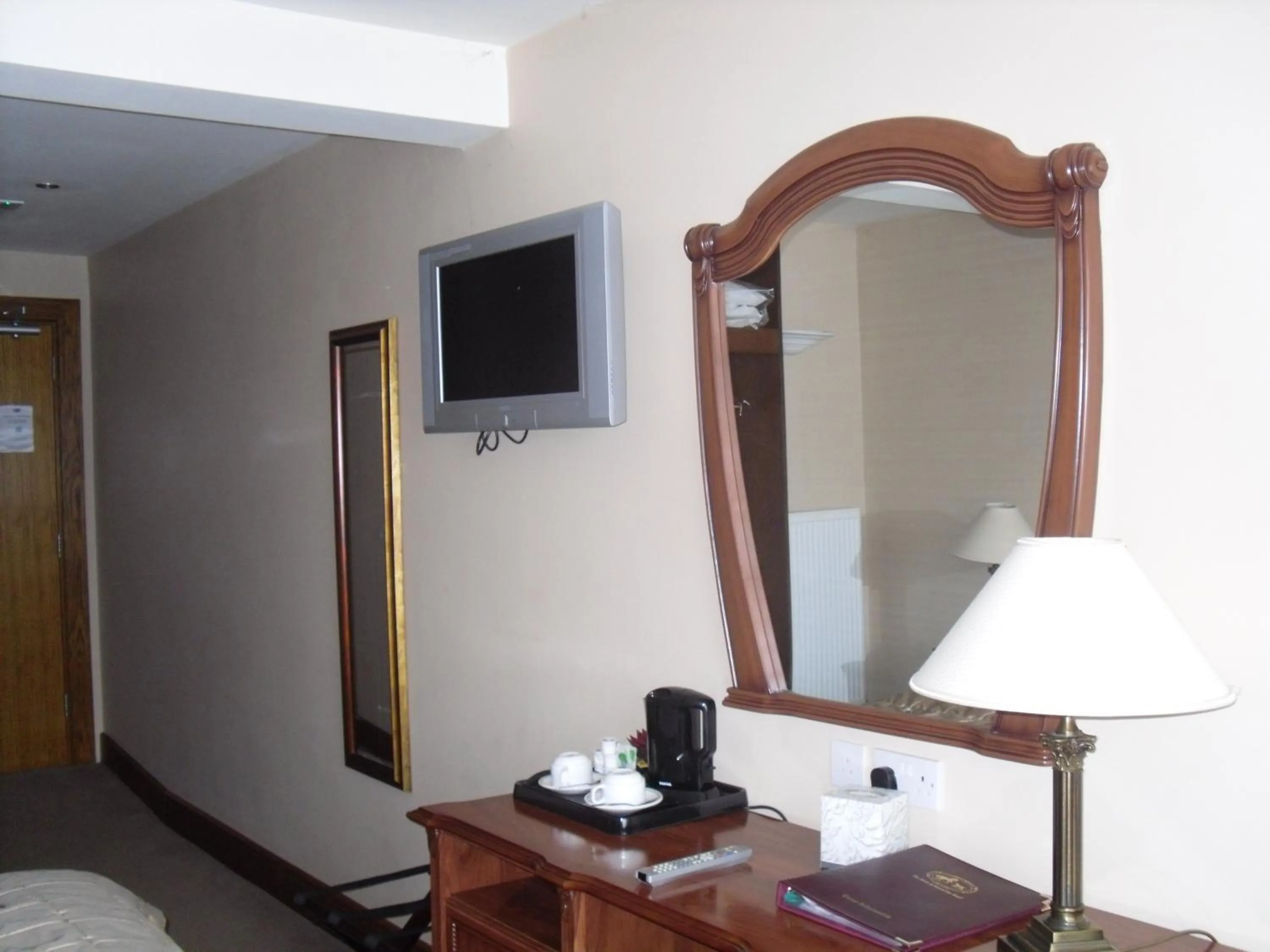 Bedroom in The Horse and Hound Hotel