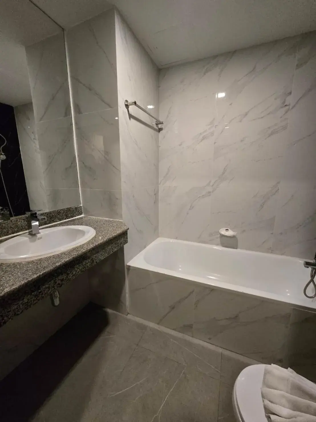 Family Room with Bathroom in Grand Tara Garden Thai Hotel Family Room with Bathroom in Grand Tara Garden Thai Hotel