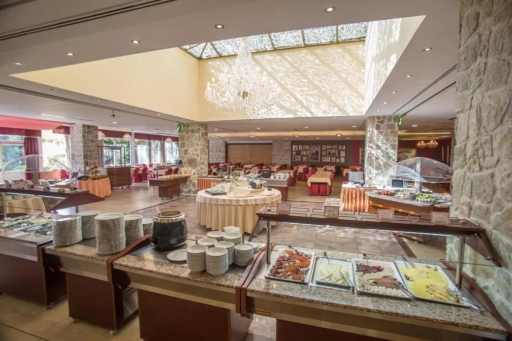 Buffet breakfast in Hotel Palas