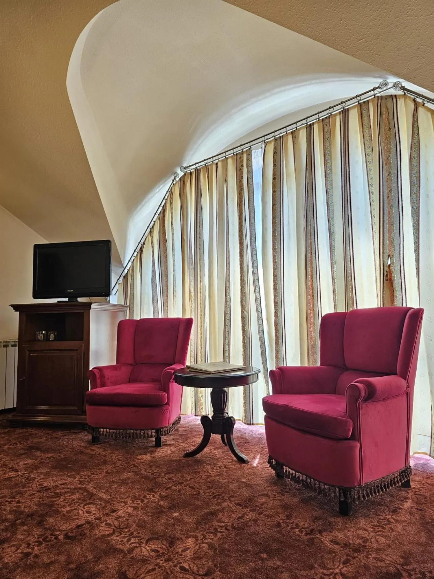 The Elite - Oradea's Legendary Hotel