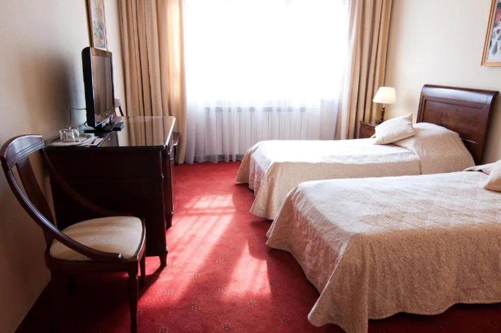 Bed in The Elite - Oradea's Legendary Hotel