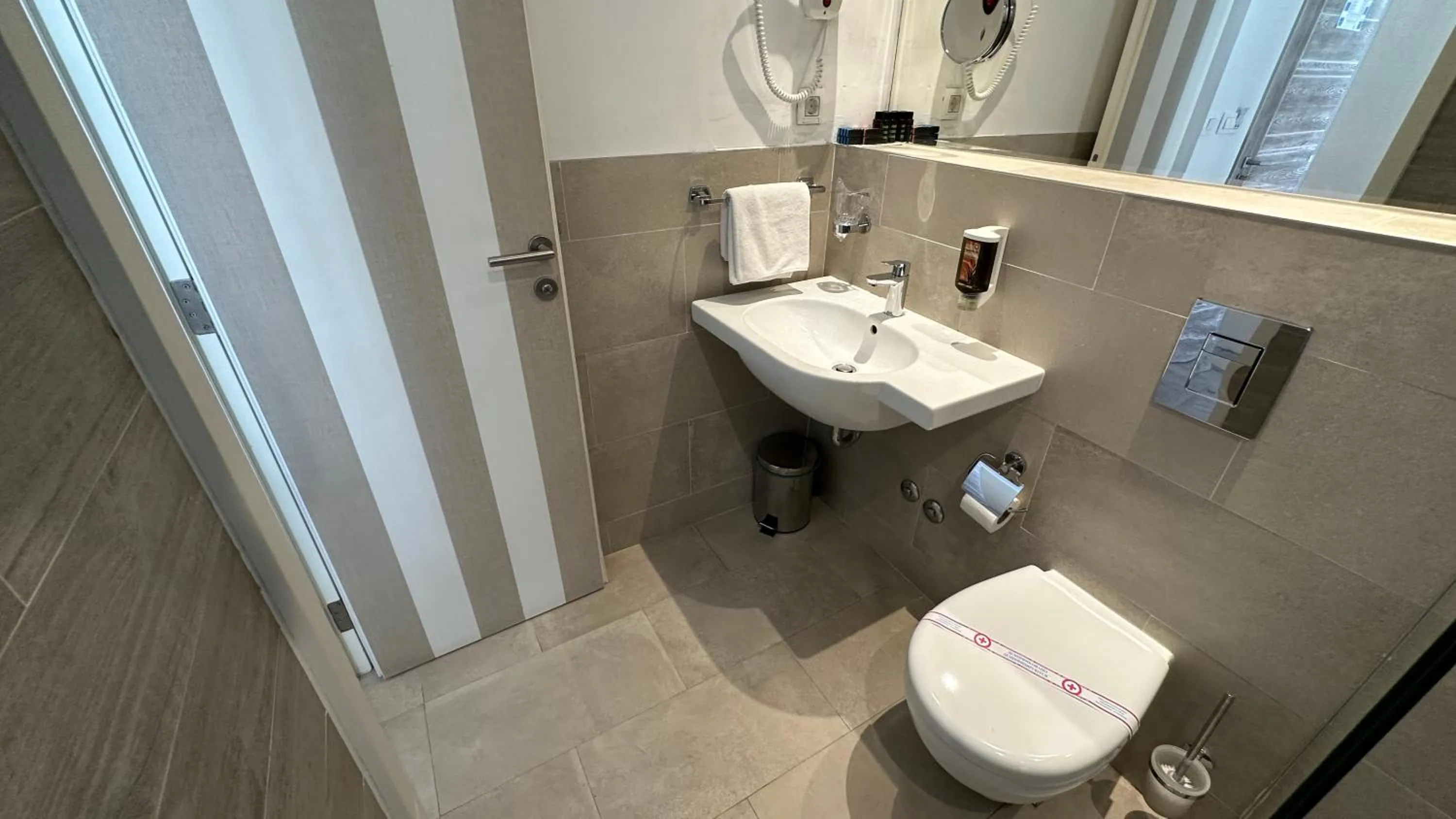 Bathroom in Hotel Aleksandar