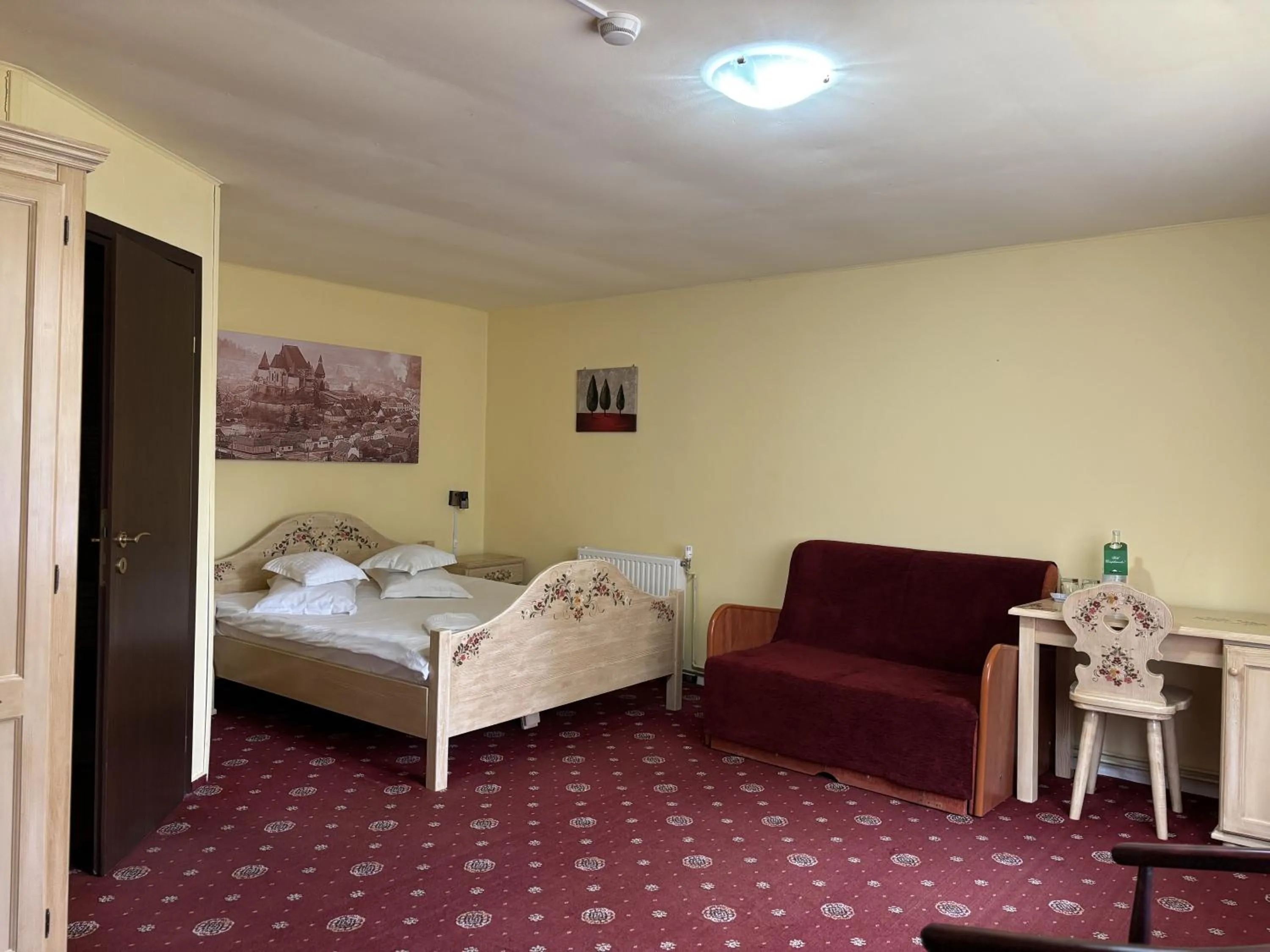 Photo of the whole room, Bed in Casa Bazna