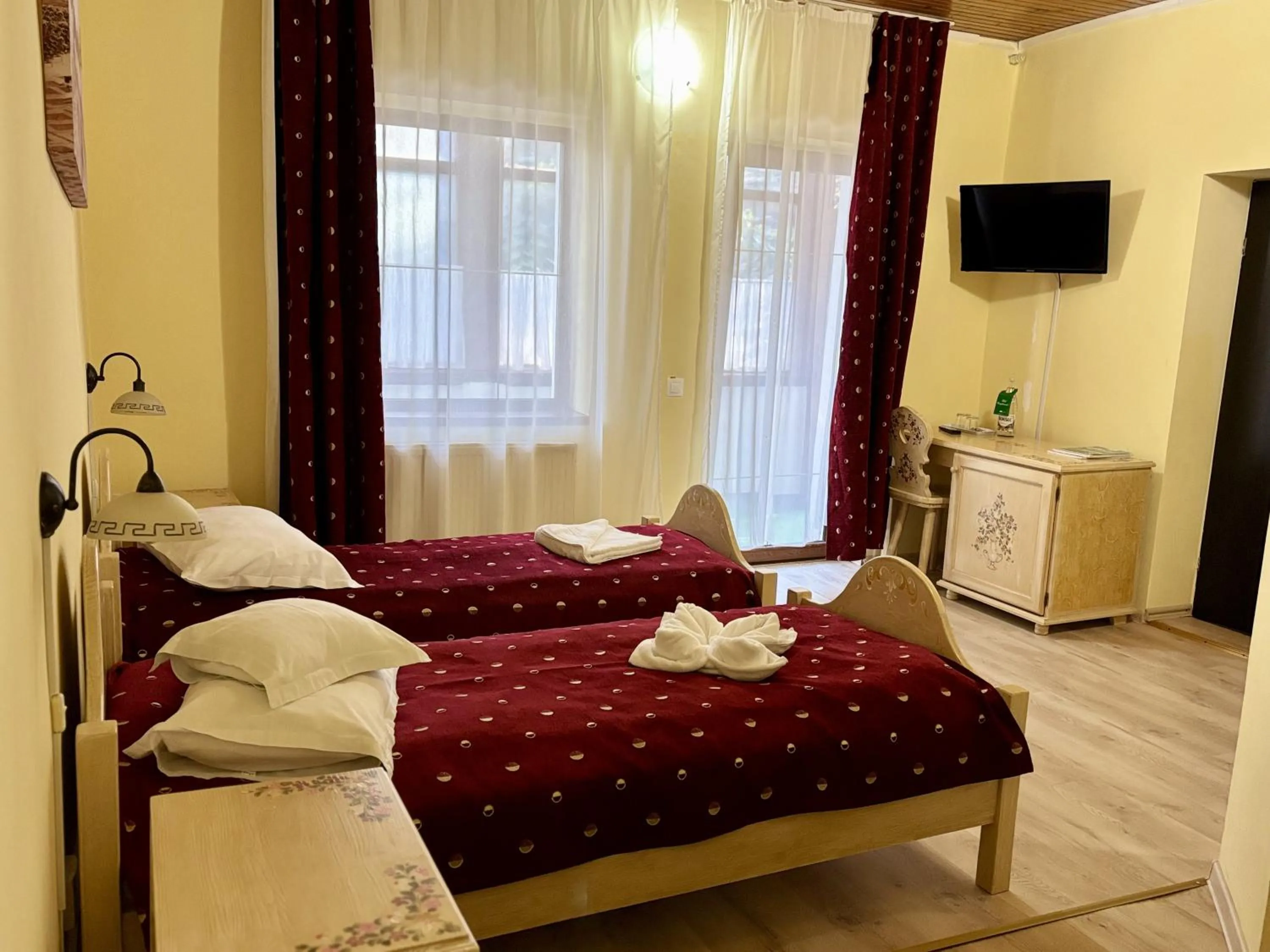 Photo of the whole room, Bed in Casa Bazna