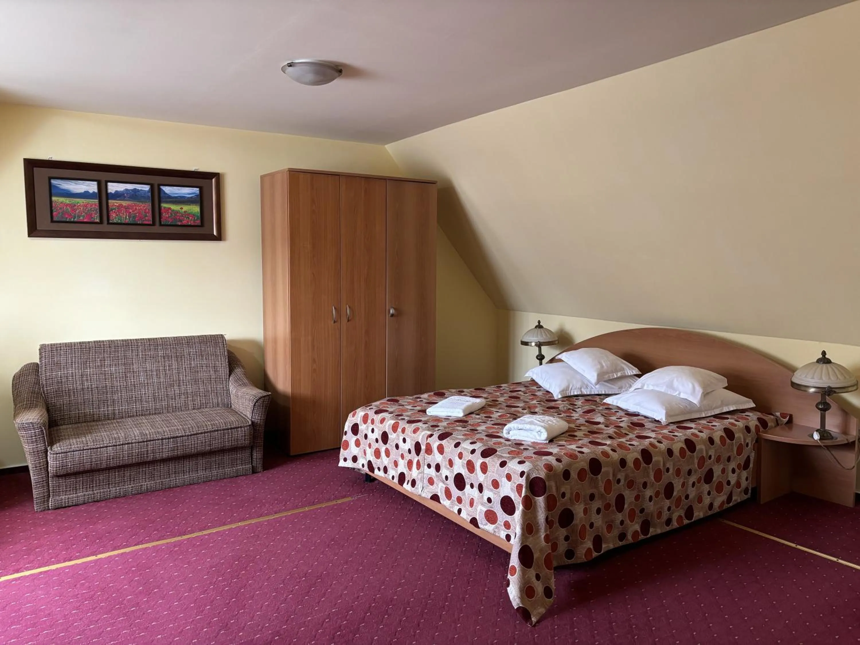 Photo of the whole room, Bed in Casa Bazna