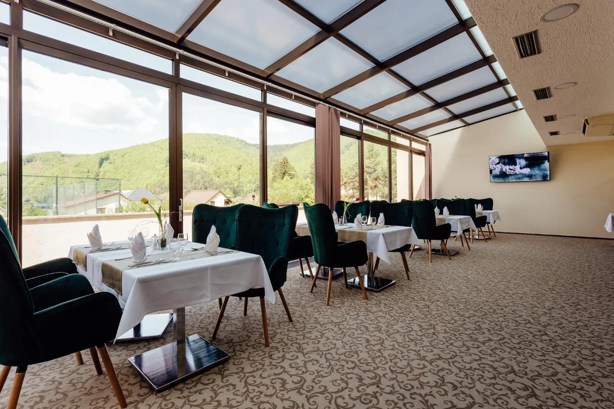 Restaurant/places to eat in Wellness Hotel Diplomat