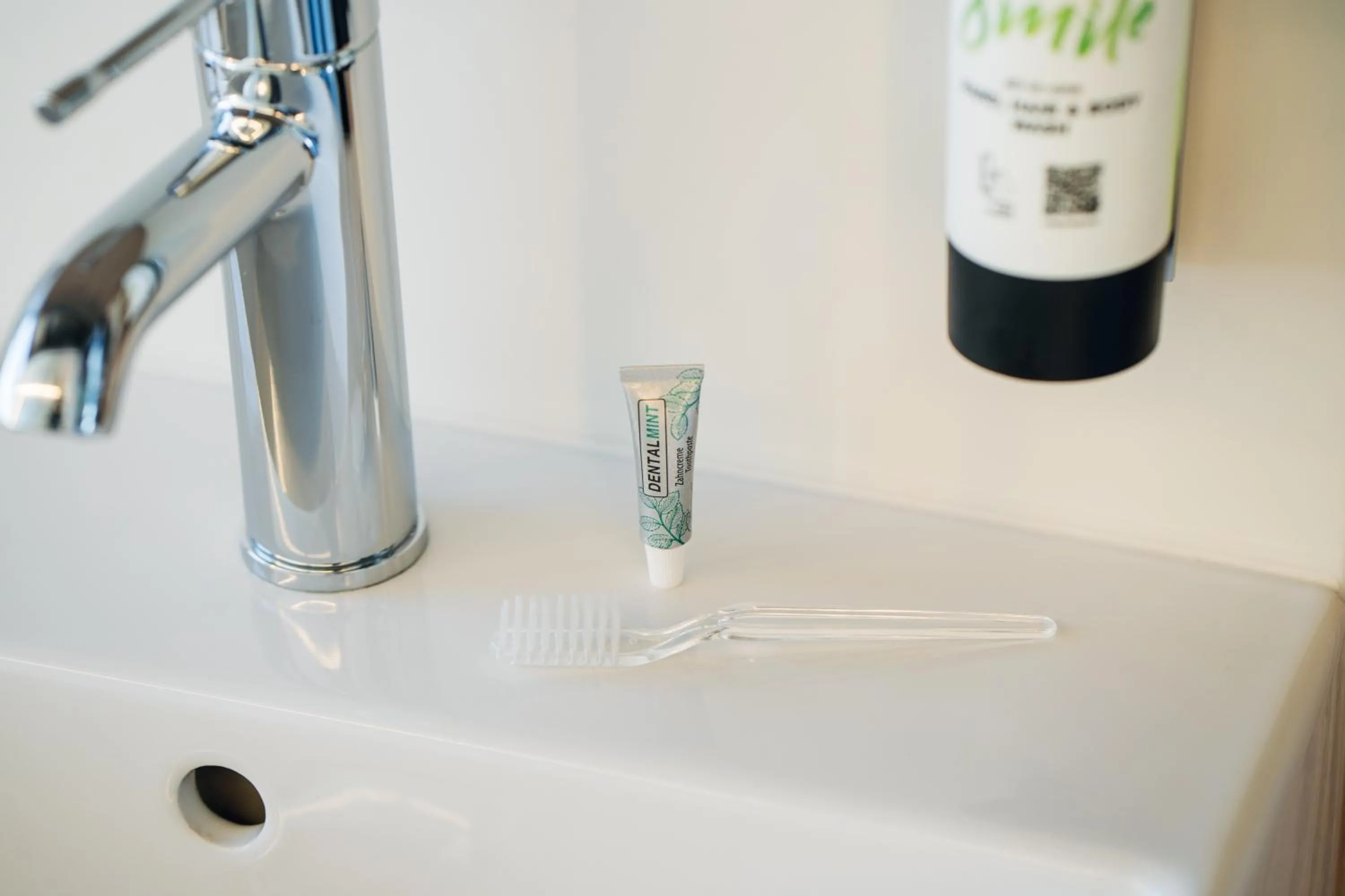 Bathroom in MY CLOUD Transit Hotel - Guests with international flight only!