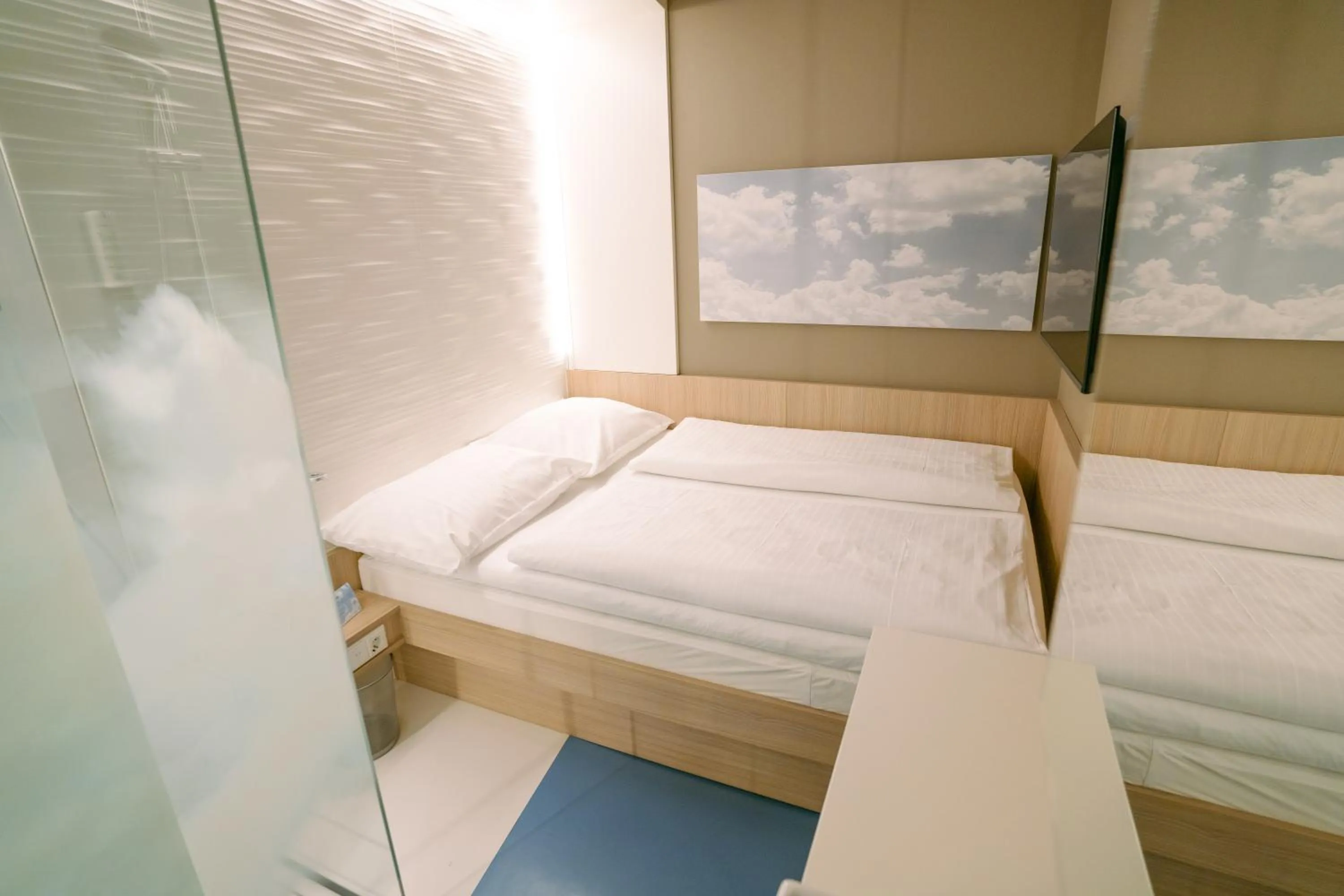 Photo of the whole room, Bed in MY CLOUD Transit Hotel - Guests with international flight only!
